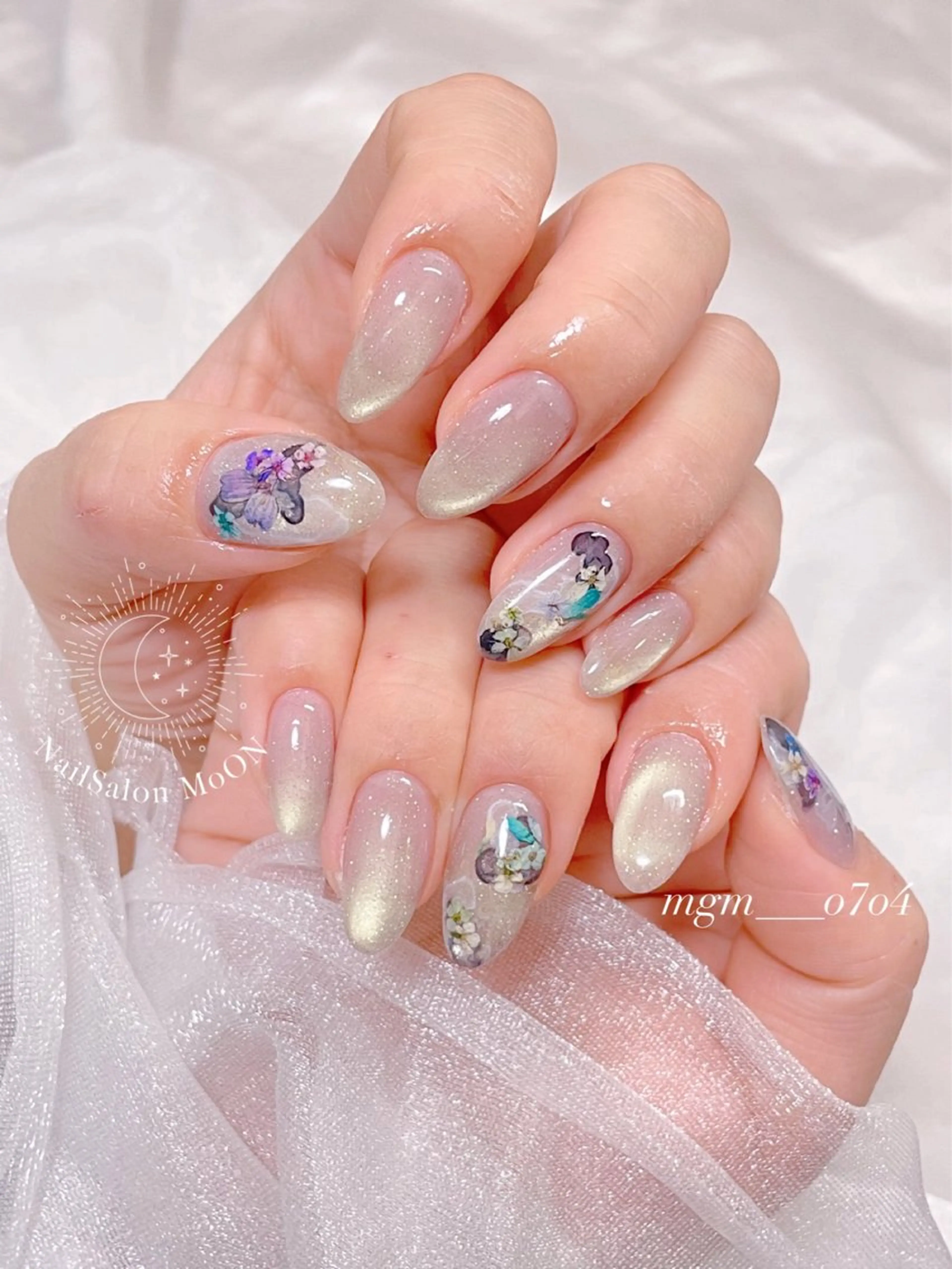 ハンドネイル ハンドケア MoON...❤︎ MeGuのネイルデザイン