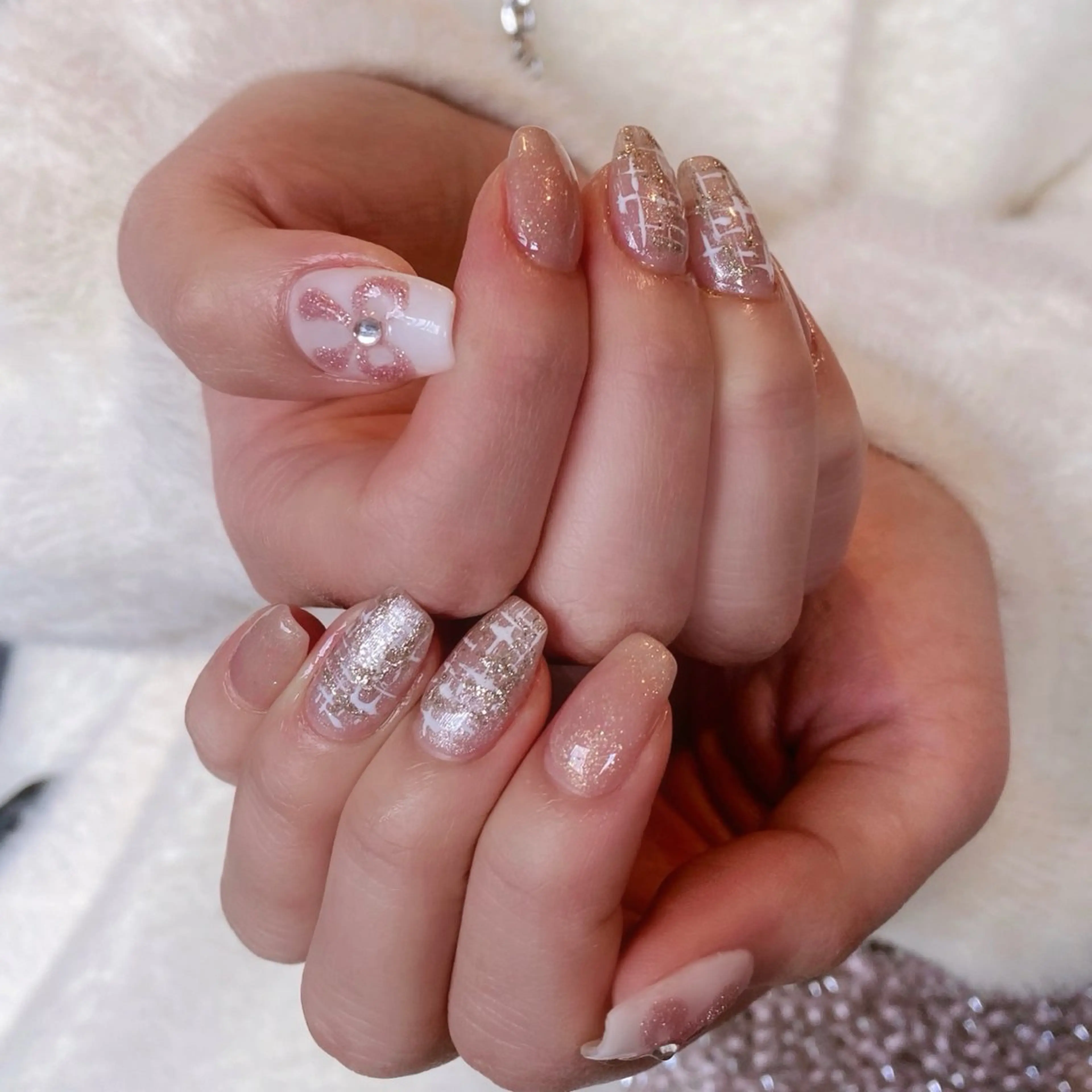 ネイル 韓国ネイル ピンク ツイードネイル 冬ネイル amuse ニュアンス/個性派のネイルデザイン