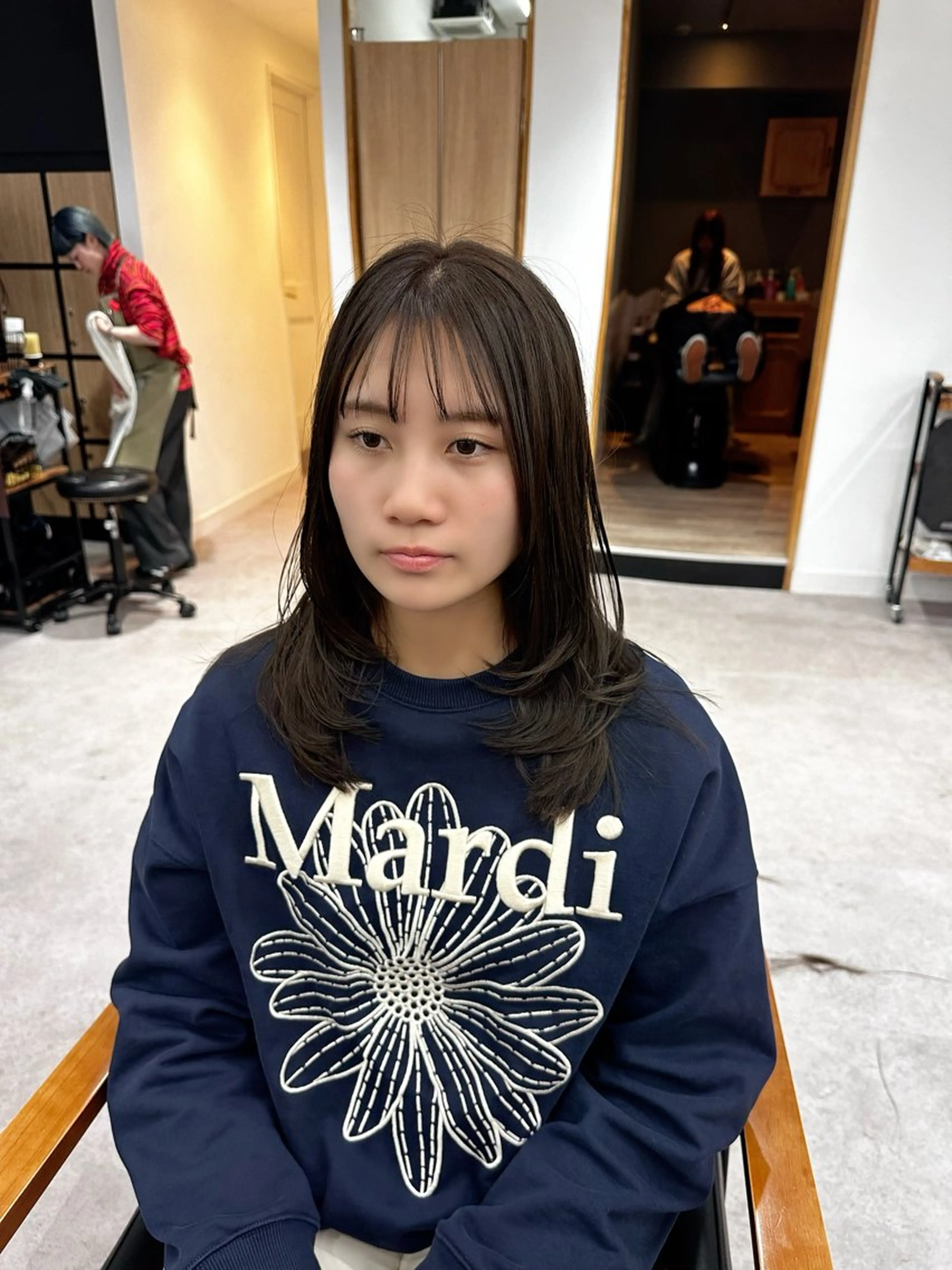 セミロング カラー パーマ ヘアアレンジ メンズ キッズ レイヤーカット 🌿透け感カラーのヘアスタイル