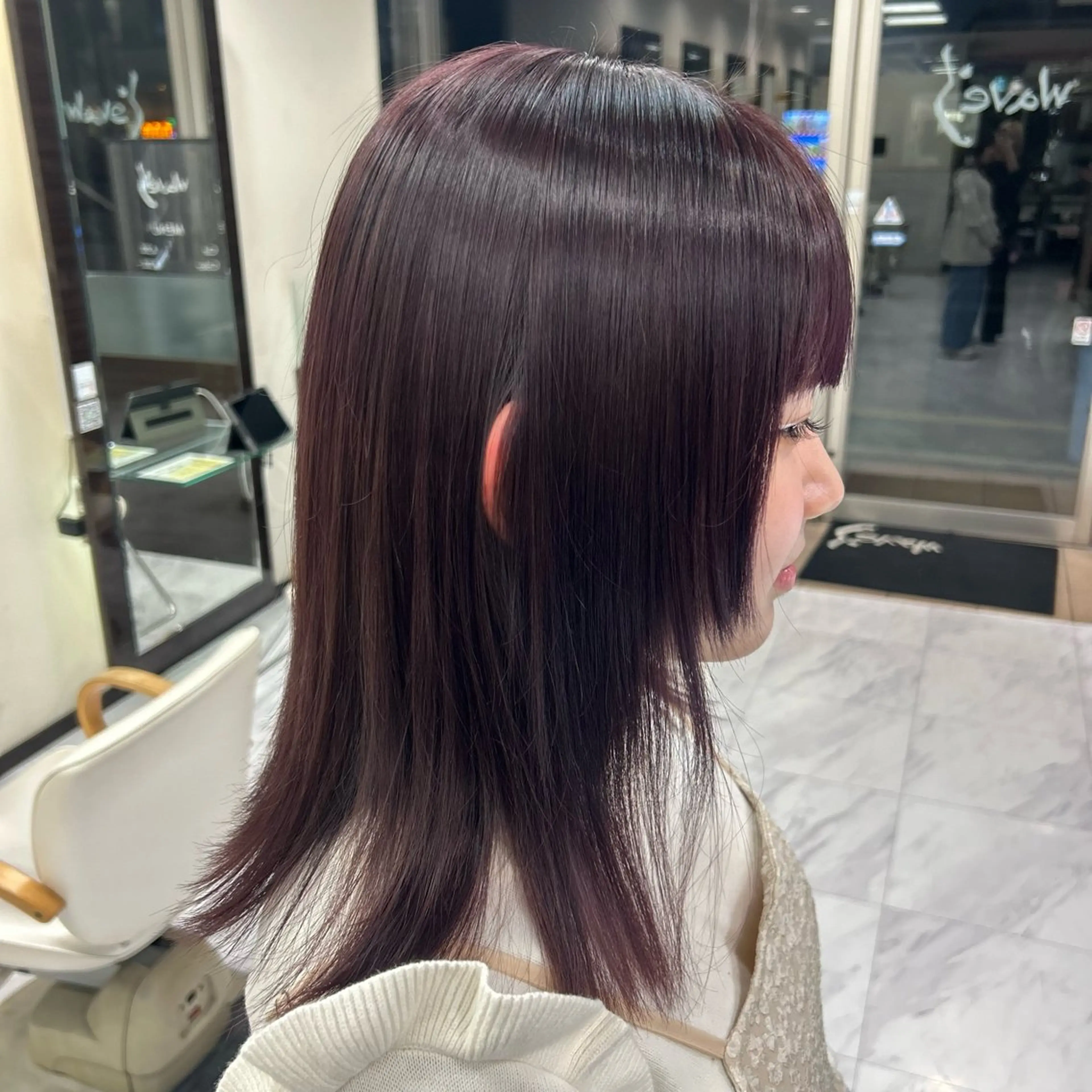 ショート カラー 🫧💞ハイトーン 瀧田 菜々花🦄🫧のヘアスタイル
