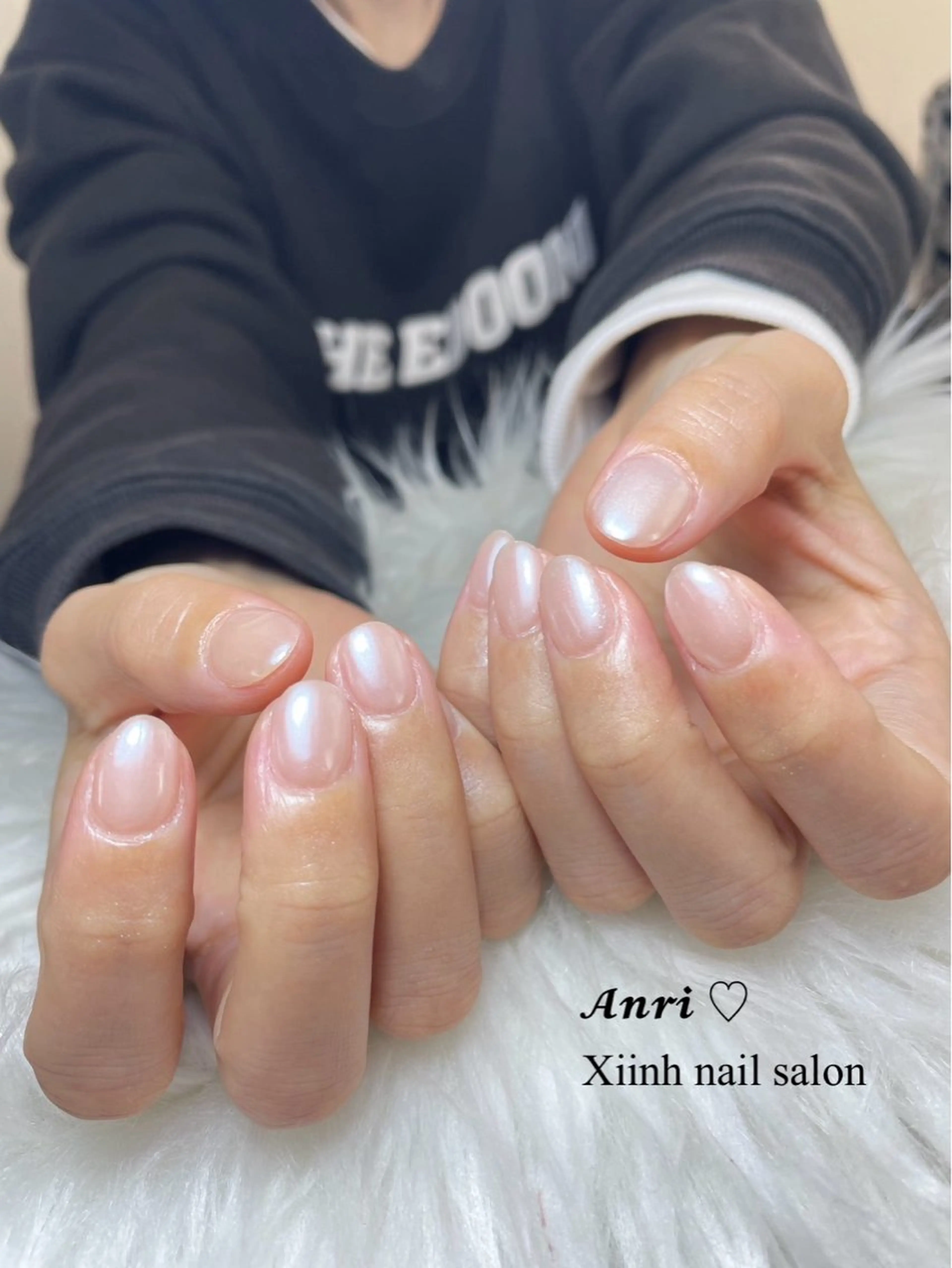 ネイル チークネイル 長さ出し フットネイル ジェルネイル 卒業式 𝓐𝓷𝓻𝓲 XiinhNailのネイルデザイン