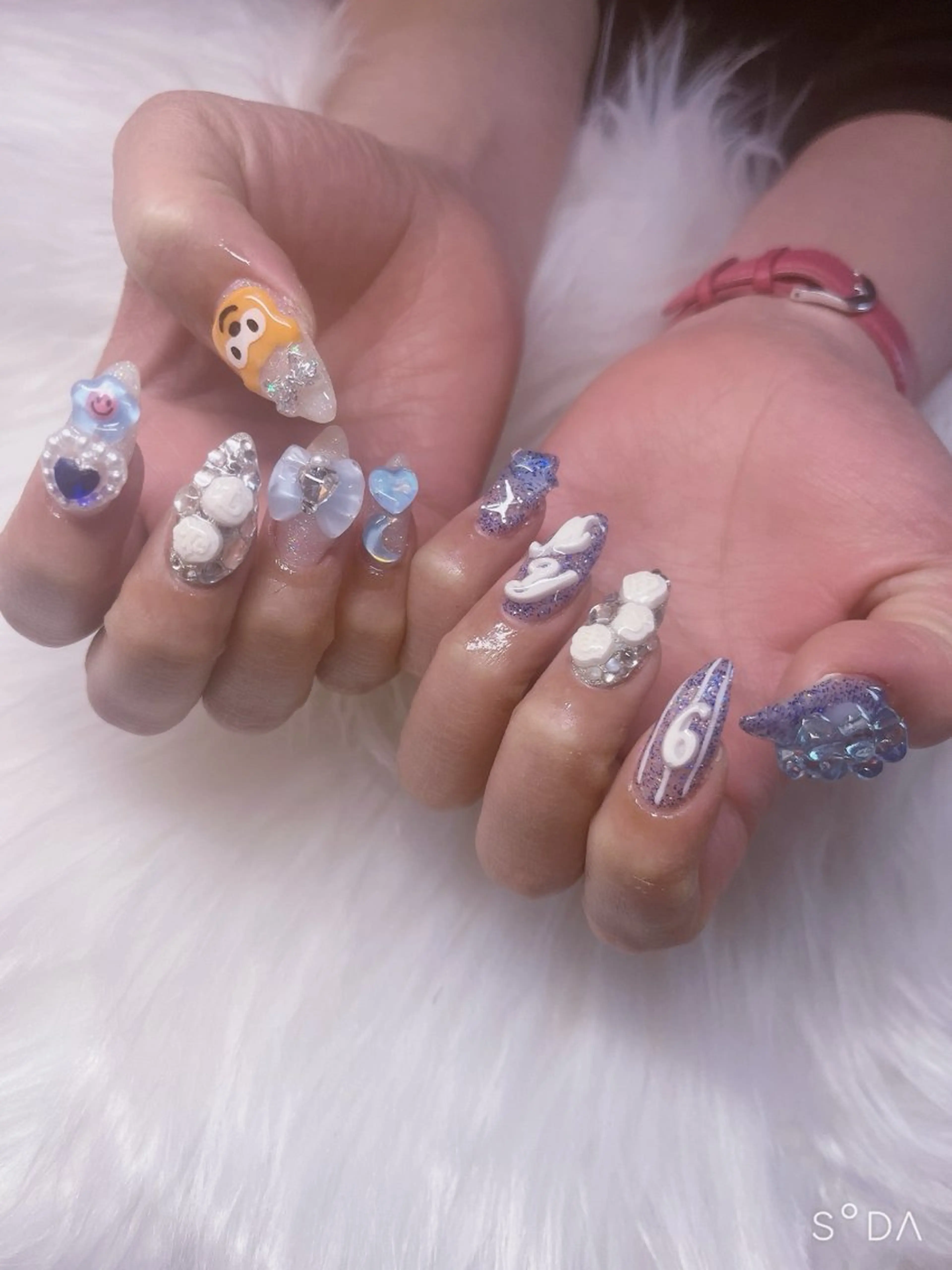 ネイル ハンドネイル CARAT カラットのネイルデザイン