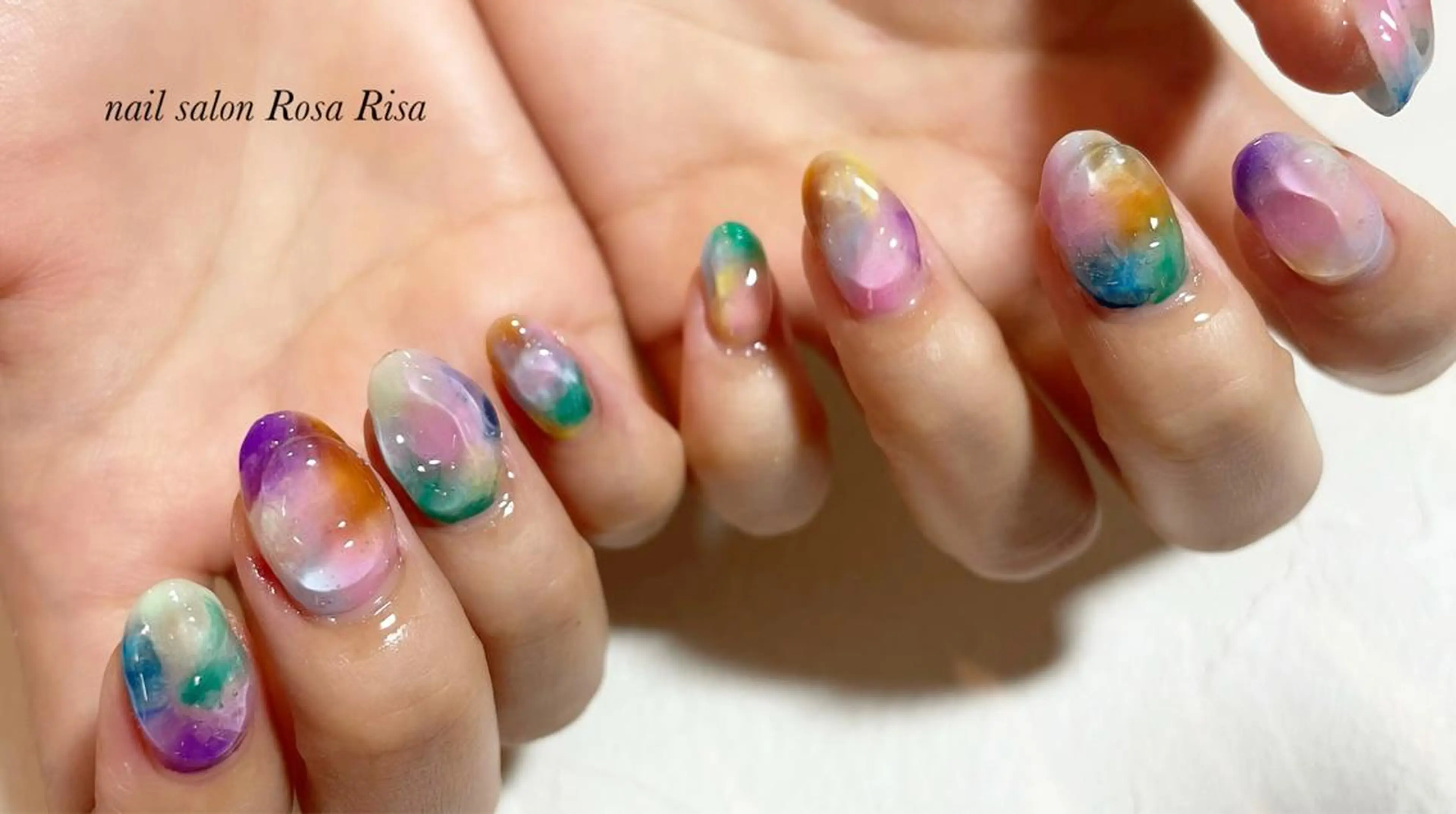 ミディアム ネイル ネイルスタジオ シェイクユアハンズのネイルデザイン