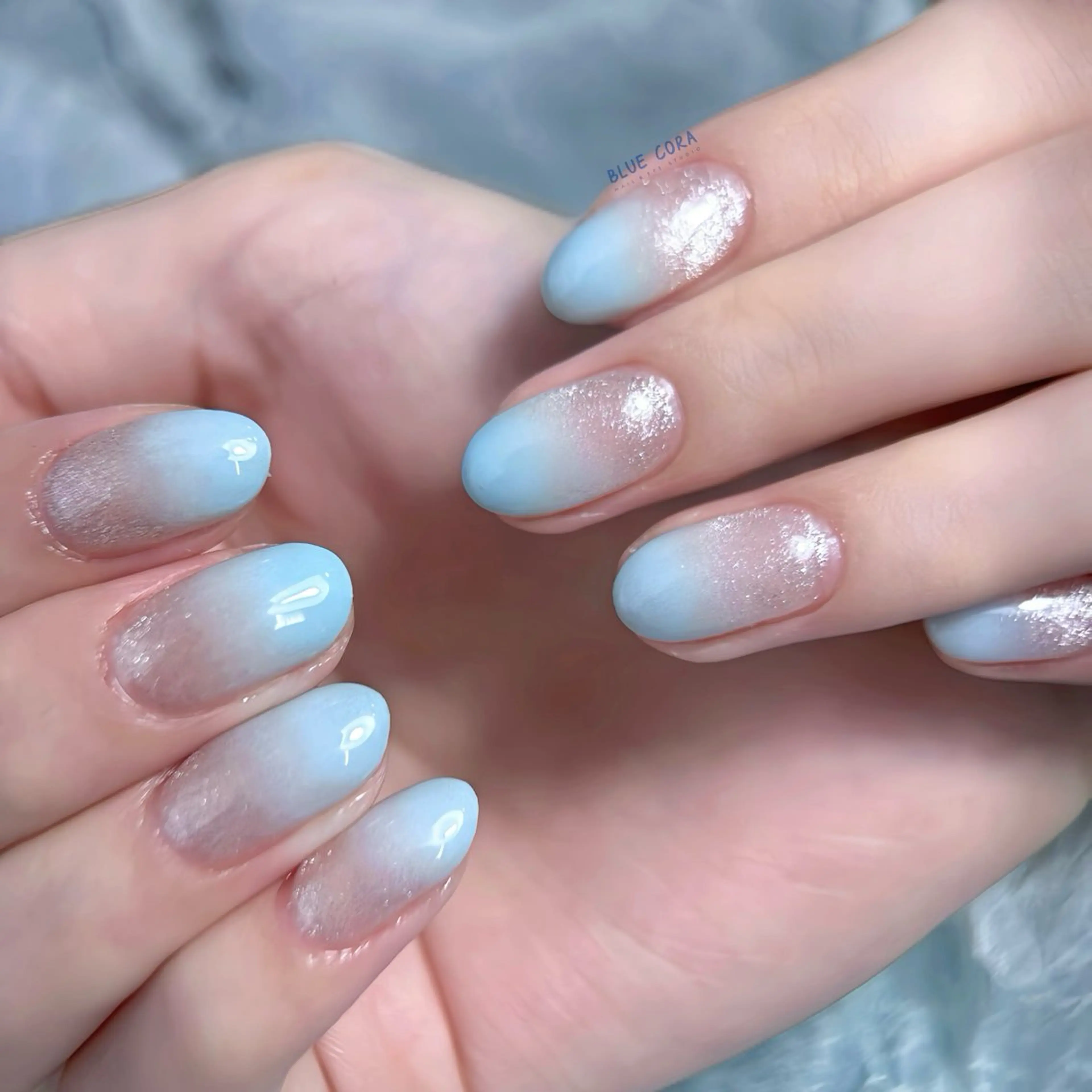 ネイル グラデーション ハンドネイル BLUE CORAのネイルデザイン