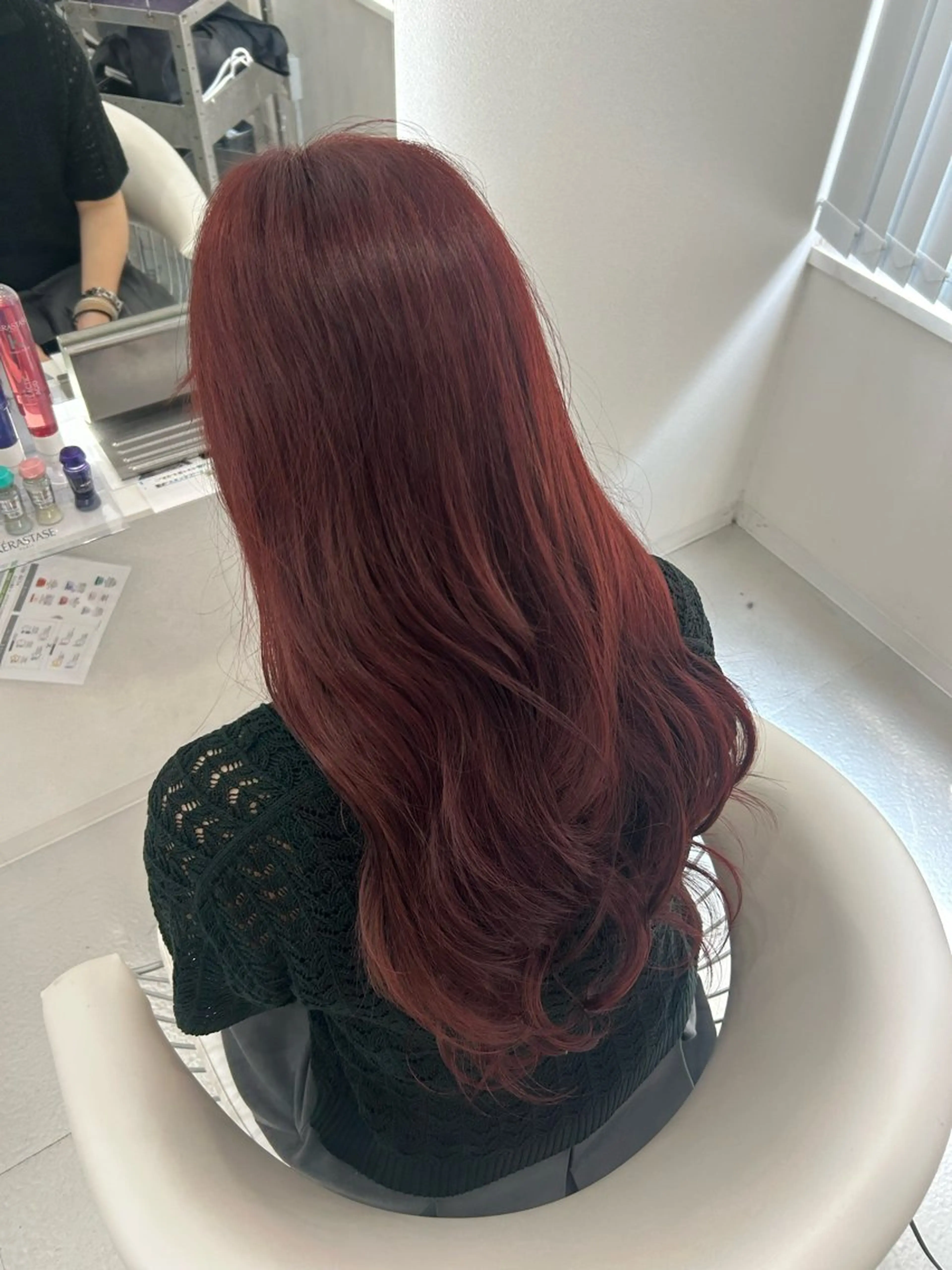 ロング あやめ🪽 オリーブ/ハイトーンのヘアスタイル