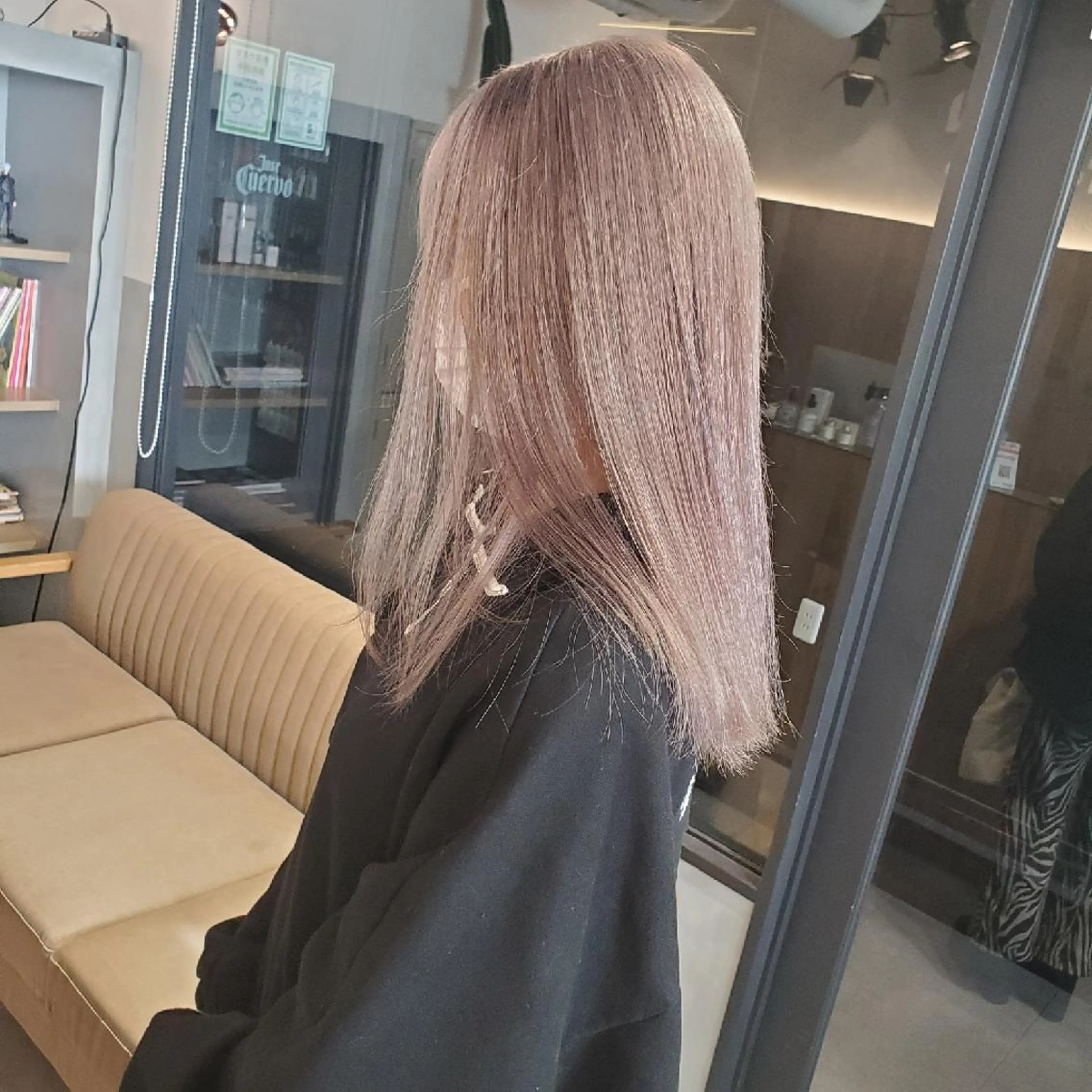 セミロング カット ヘアカラー トリートメント ✨本日空きあります✨ 遠田コウヘイ🌟のヘアスタイル