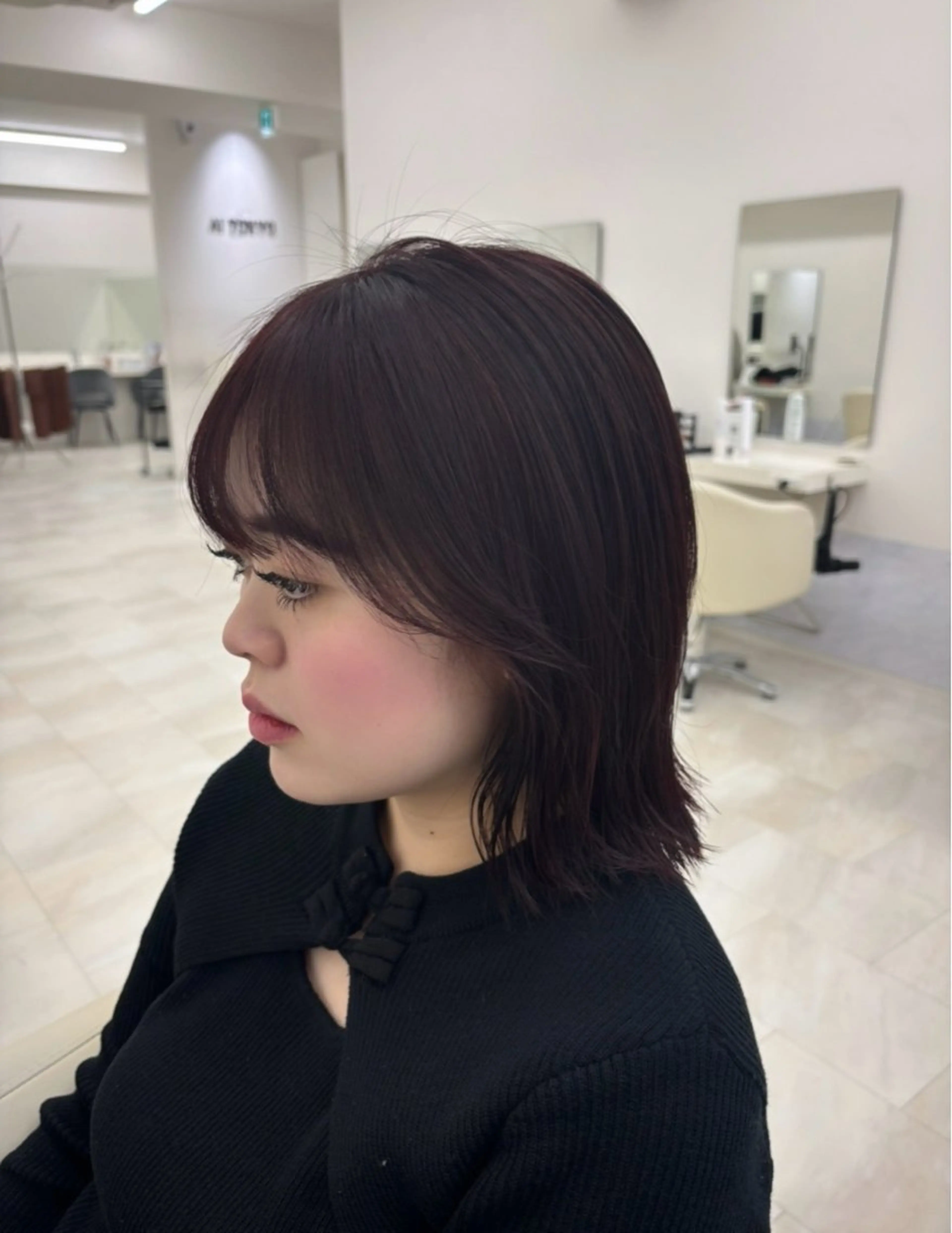 ショート ボブ 長めボブ momo /レイヤー/暖色のヘアスタイル