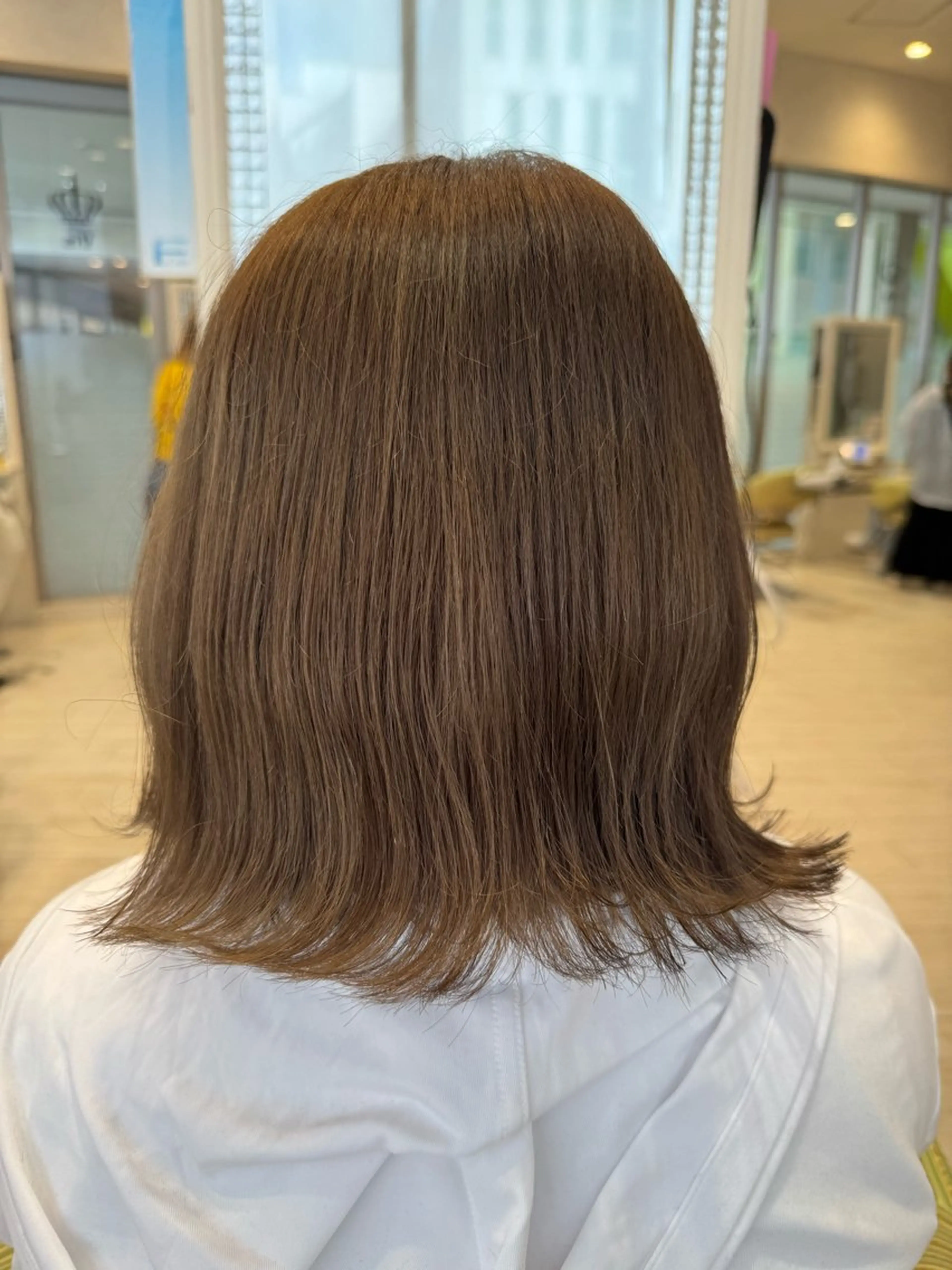 ミディアム ヘアカラー 松尾 怜奈のヘアスタイル