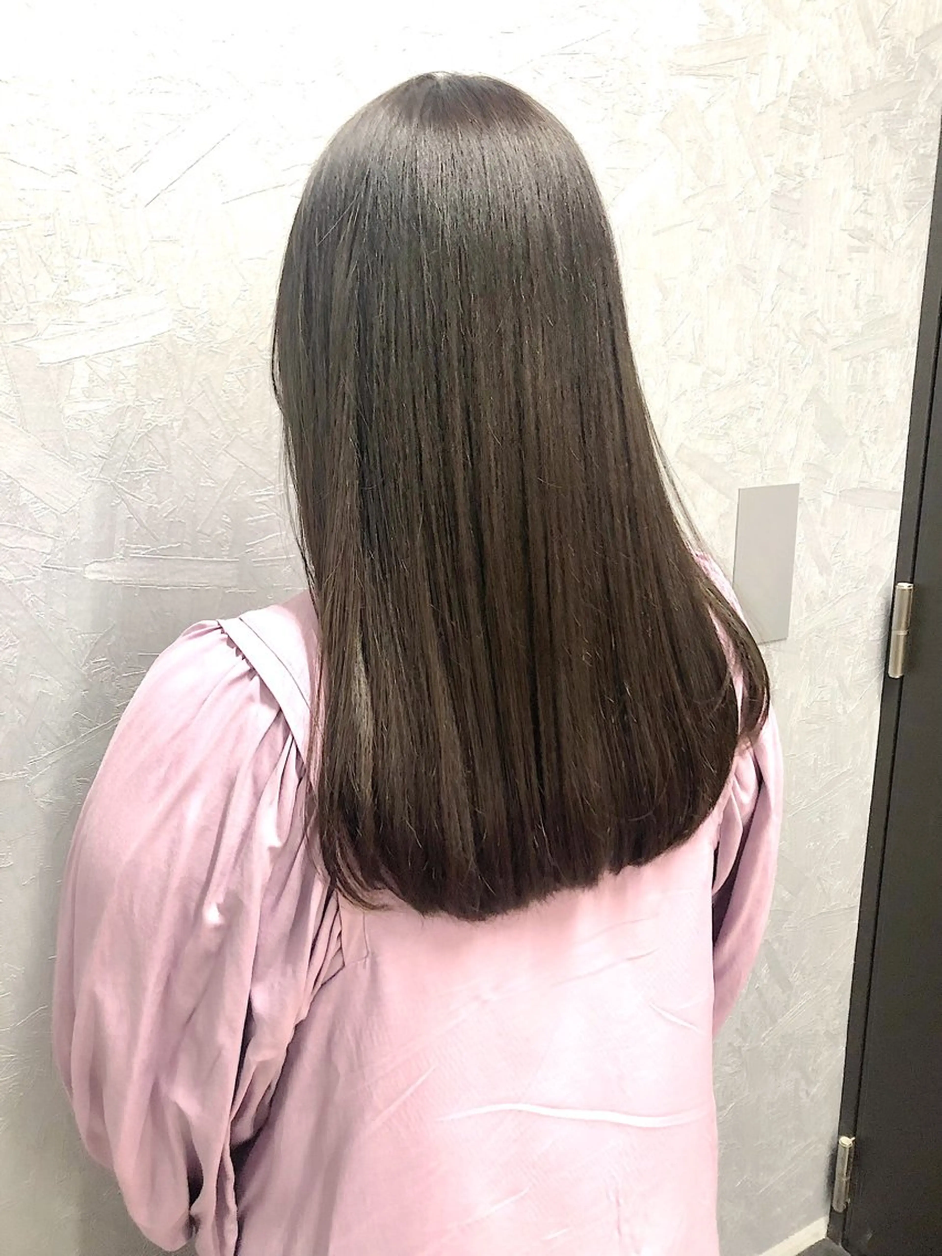 セミロング 髪質改善 トリートメント カット トリートメント 所渉/韓国レイヤー /ウルフカットのヘアスタイル