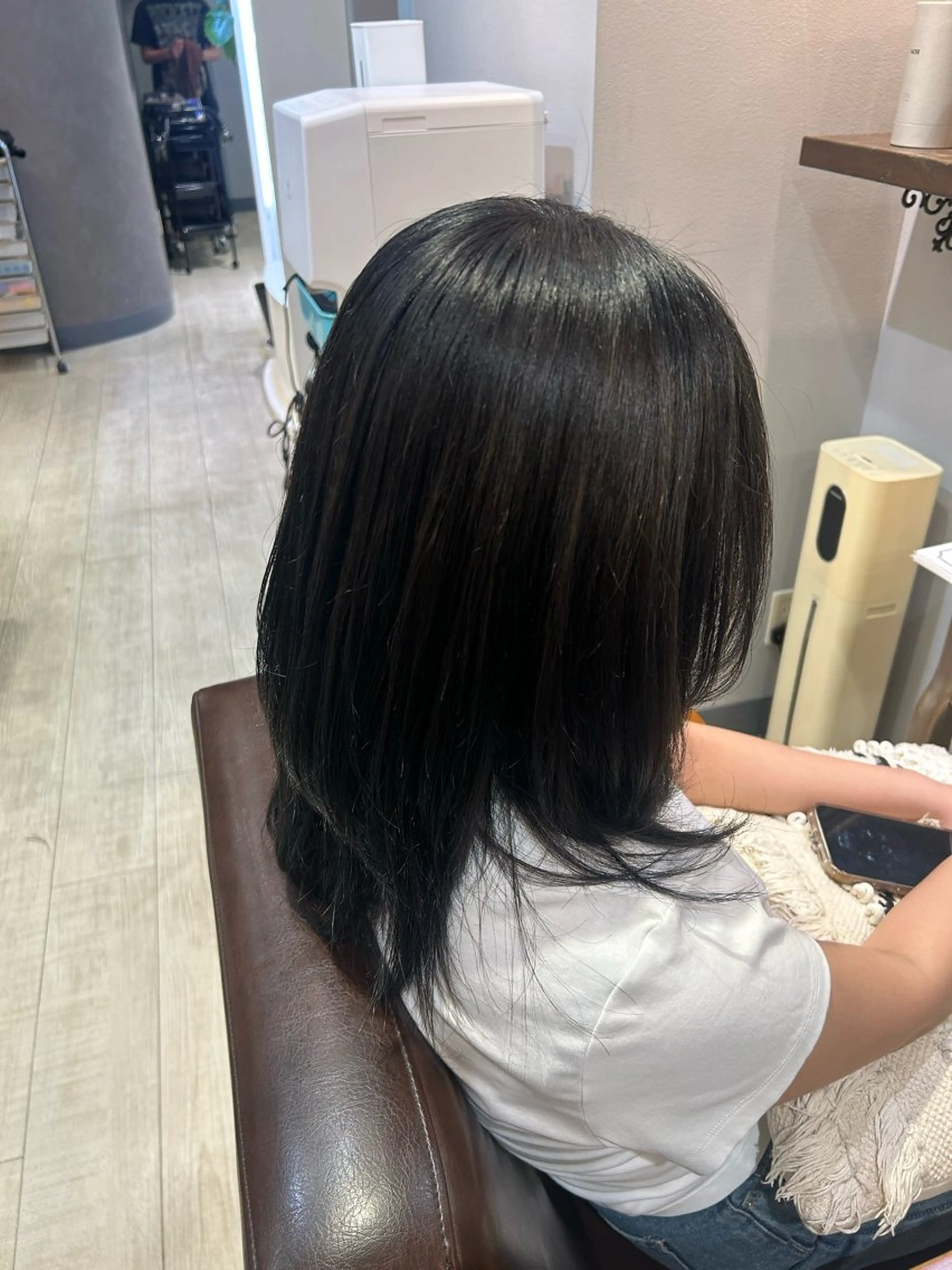 セミロング ヘアカラー 暖色カラー｜艶髪｜ 🥨AIKA🥨のヘアスタイル