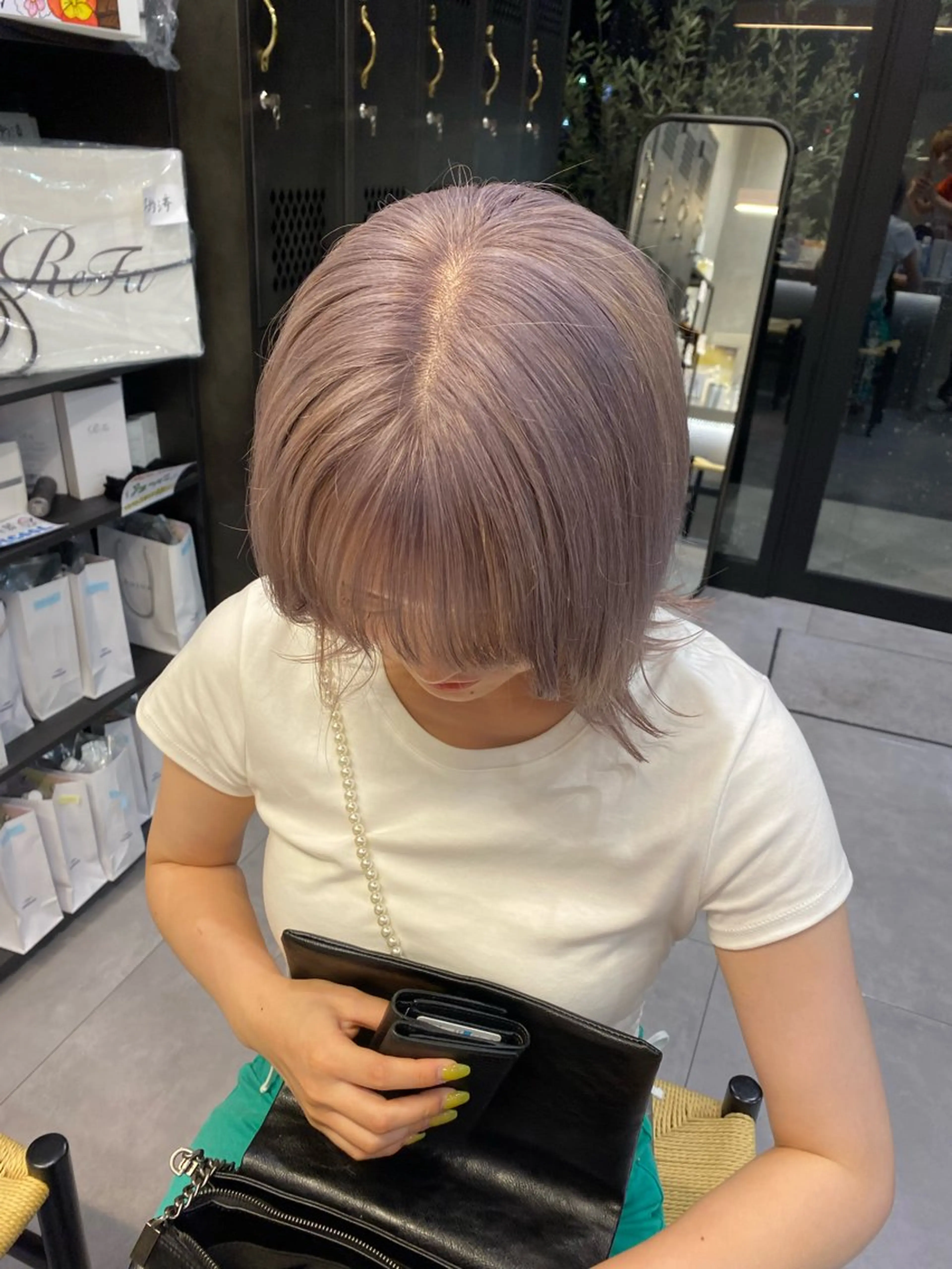 ミディアム 豊橋/菜月/ブリーチ /艶カラーハイトーンのヘアスタイル