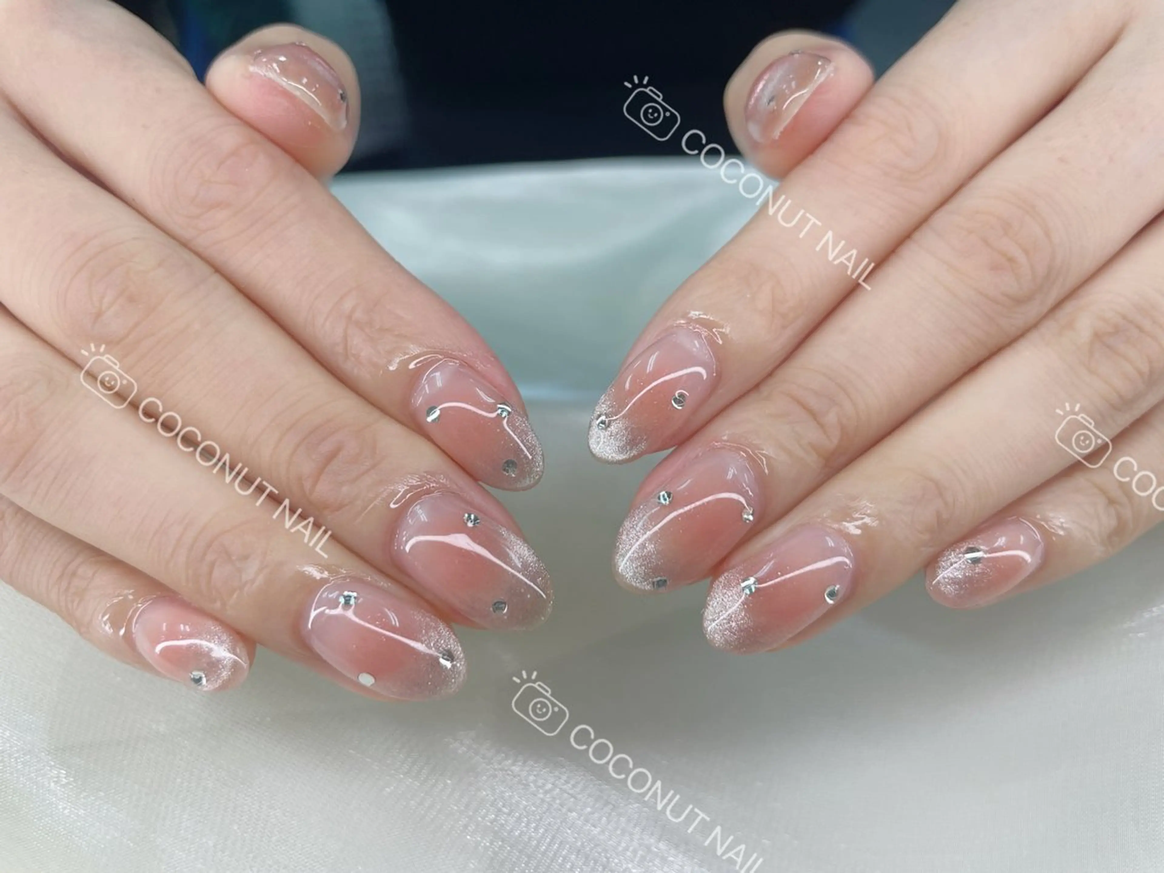 ネイル ハンドネイル 神田 ココナッツのネイルデザイン