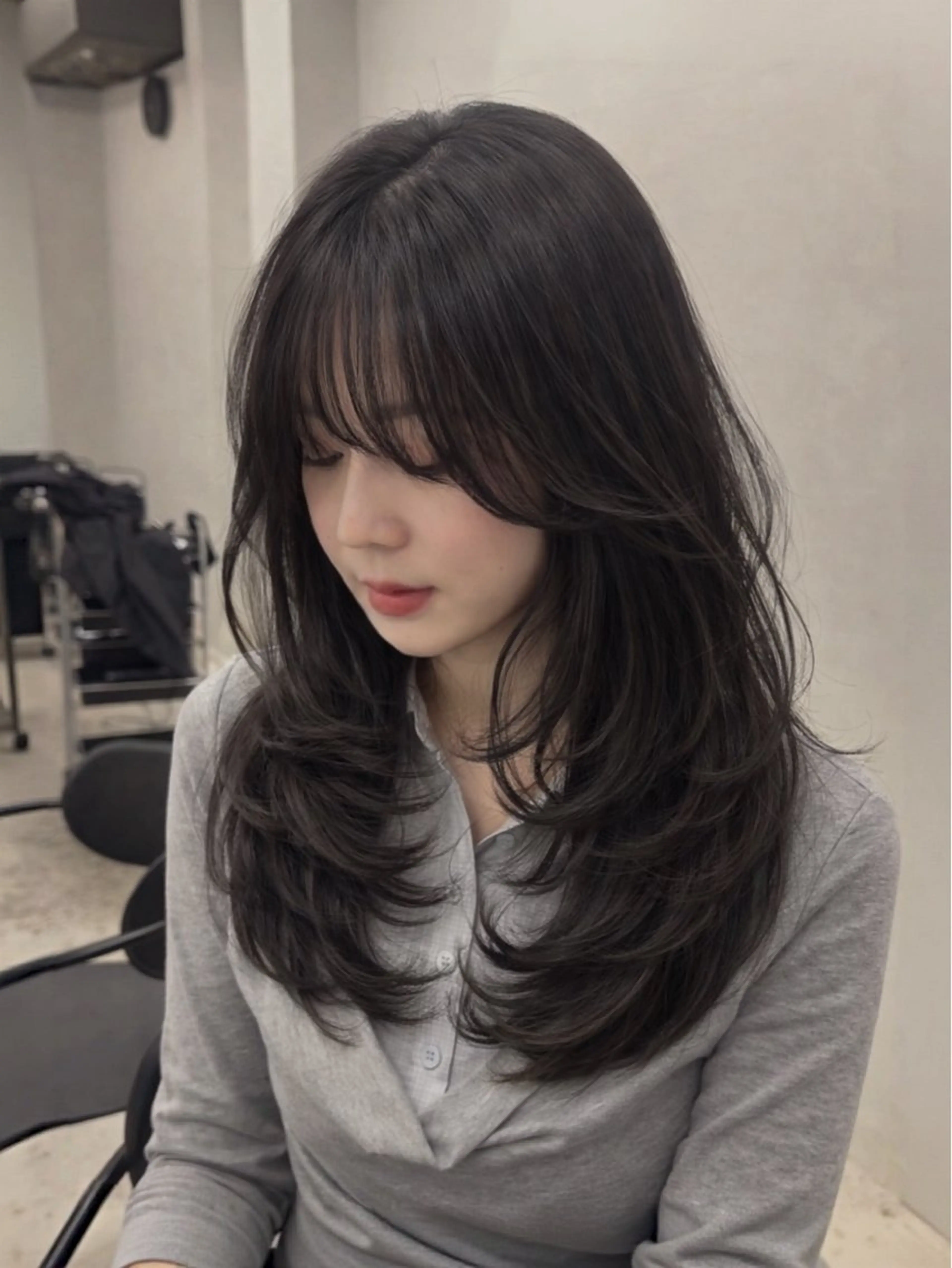 セミロング 🎀 うる艶透明感 カラー / 錦糸町のヘアスタイル