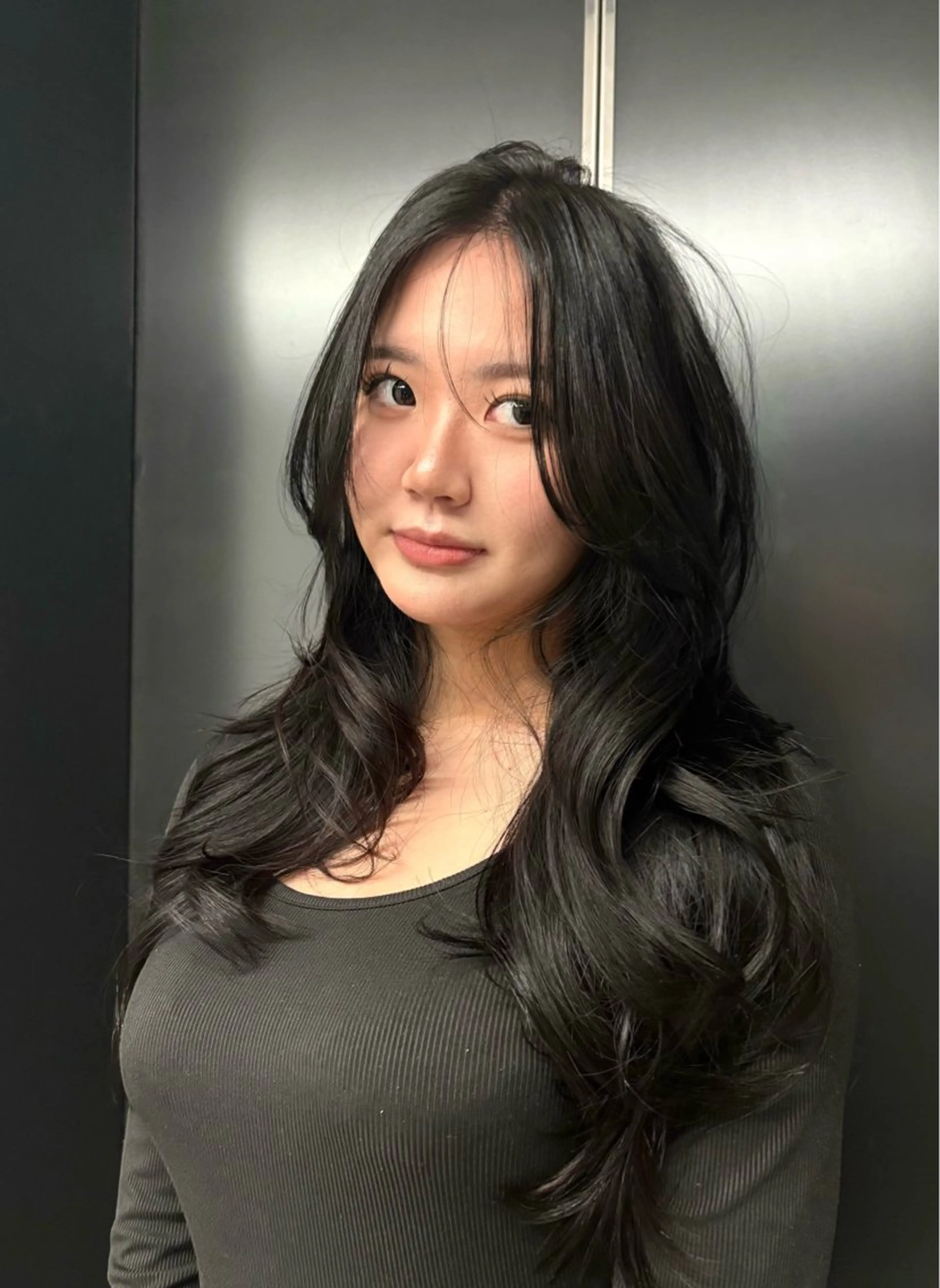 セミロング レイヤーカット トリートメント フェミニン/ 透明感カラー/ナツミのヘアスタイル