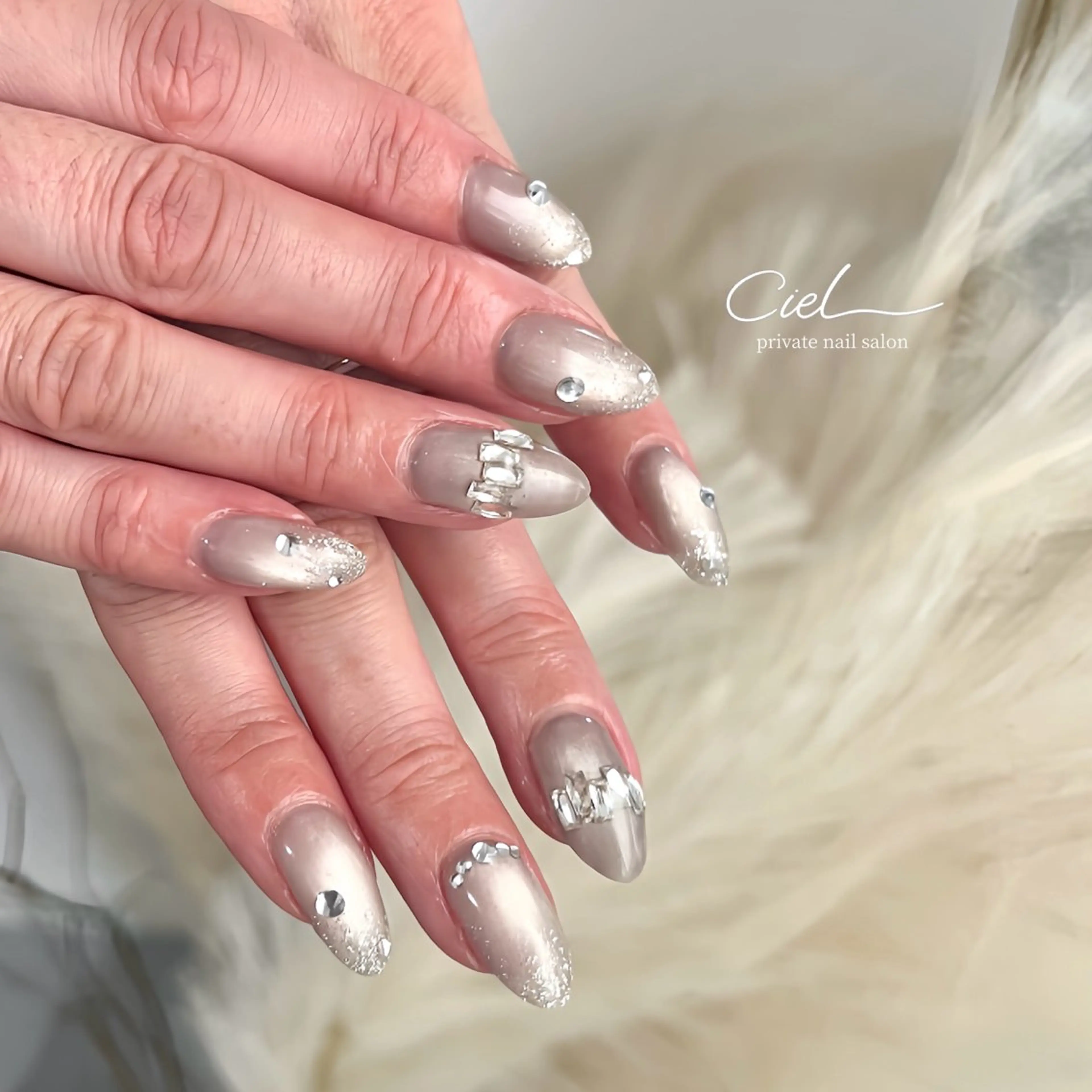 ネイル ハンドネイル 透明感ネイル ｜mahiru.のネイルデザイン