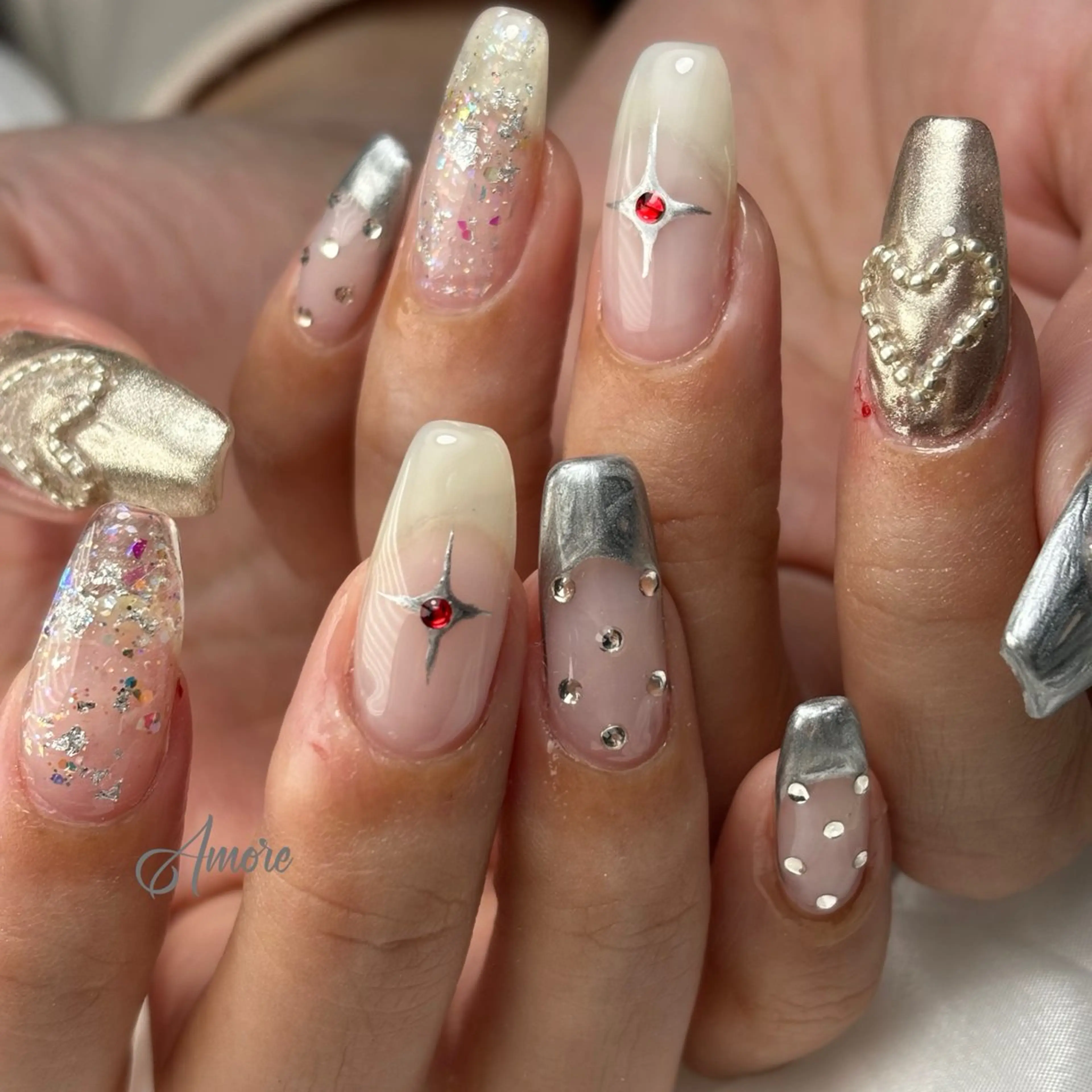 ネイル ジェルネイル キラキラネイル 韓国ネイル マグネットネイル パラジェル You kyehwaのネイルデザイン