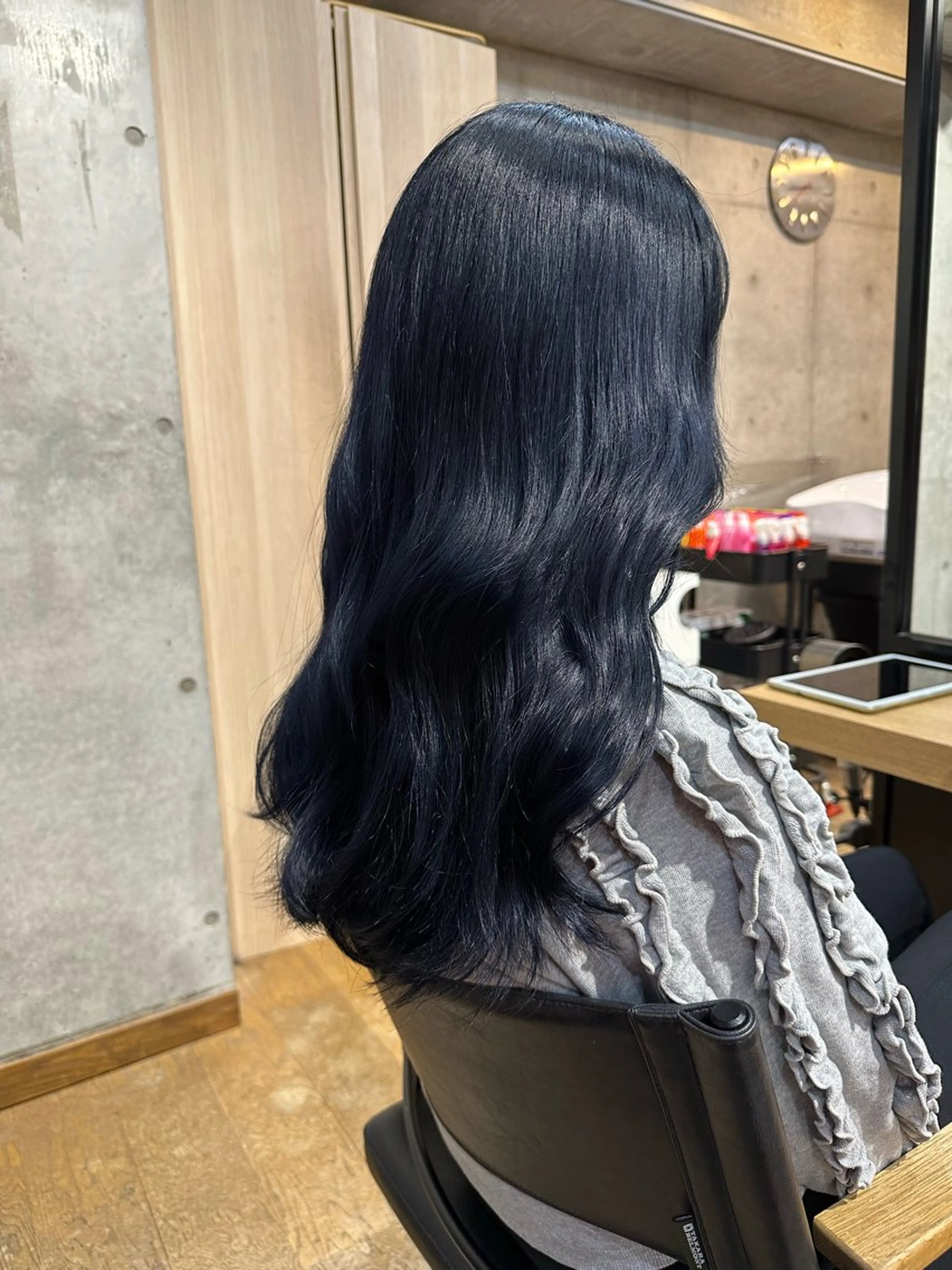 ロング カラー アディクシーカラー ベージュカラー ブリーチ ケアブリーチ ダブルカラー DAIKIベージュ 🍂レイヤーカットのヘアスタイル