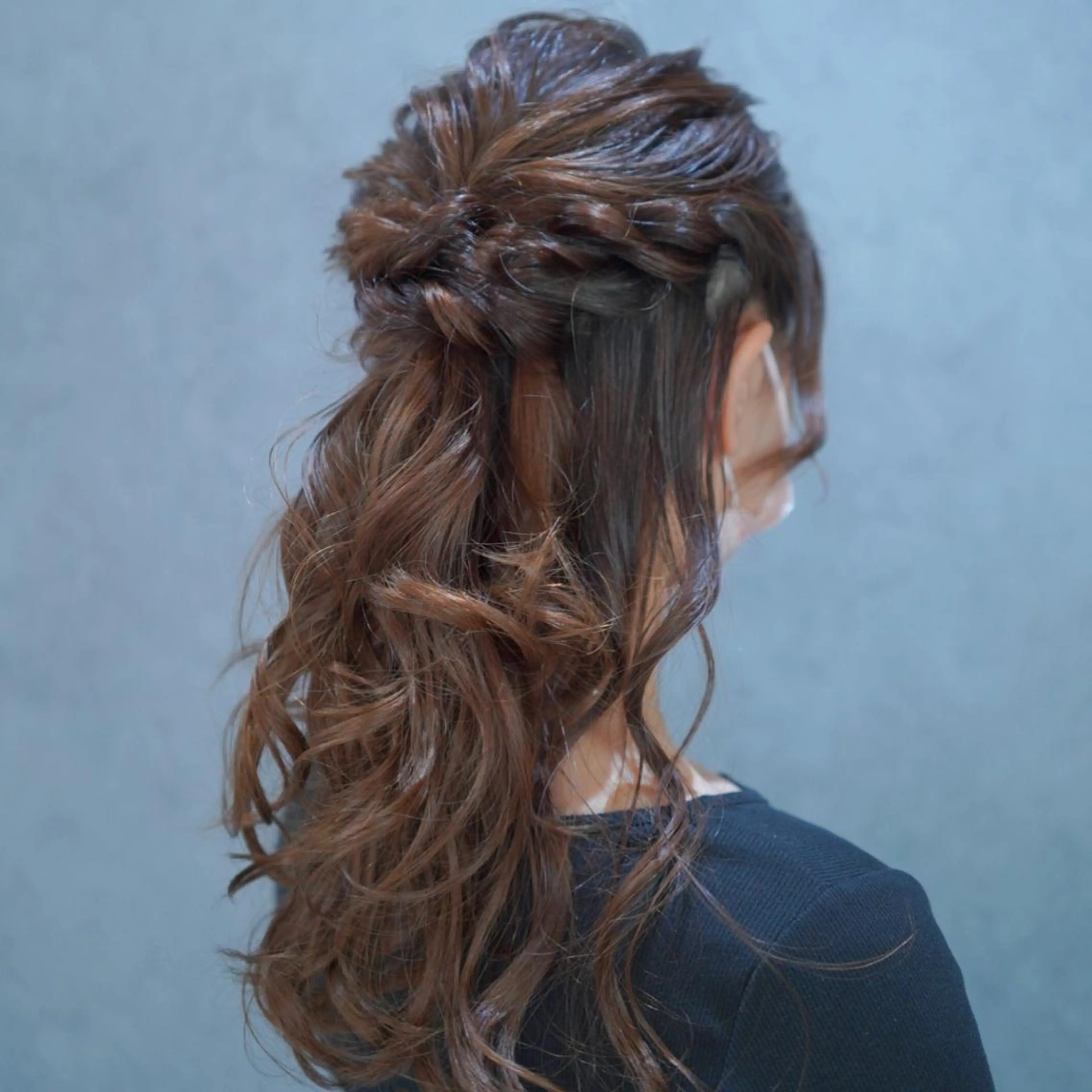 ロング ヘアアレンジ ハーフアップ 伊藤 玲衣のヘアスタイル