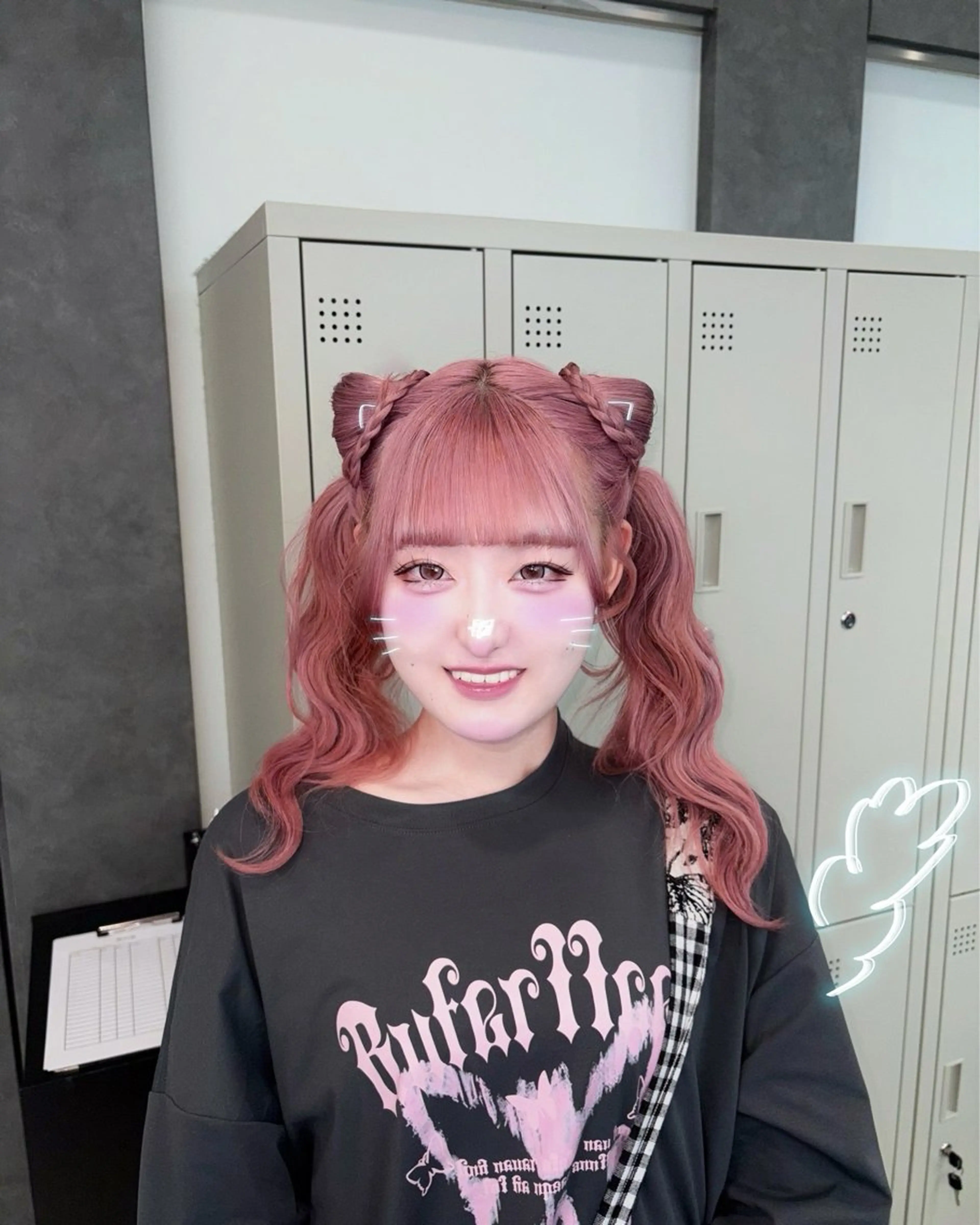 ロング カラー ヘアアレンジ メンズウルフ🐺♡ ブリーチ♡ヘアメ🎀のヘアスタイル