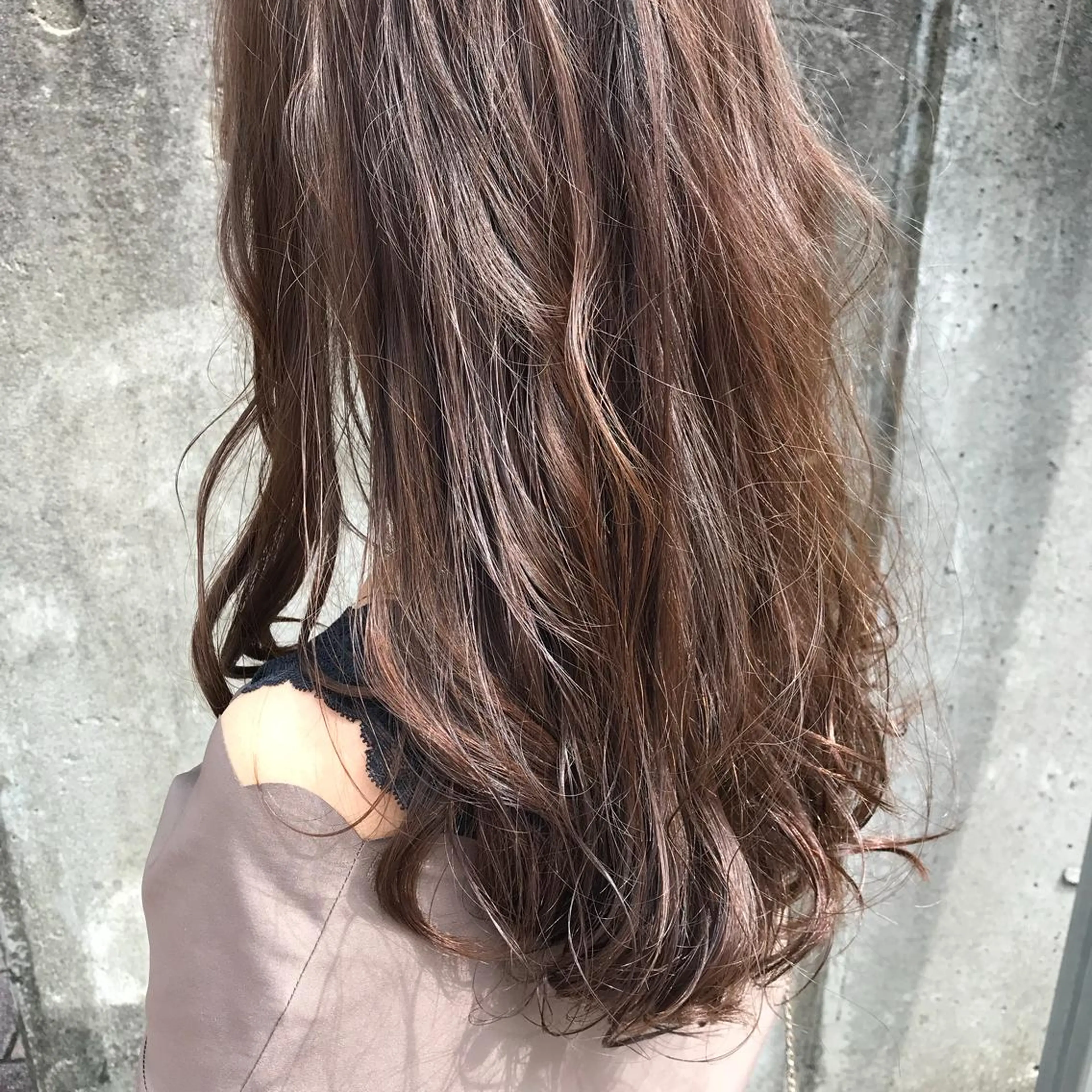 ロング アッシュ ヘアカラー 👑満足度1000% 重村 春奈👑のヘアスタイル