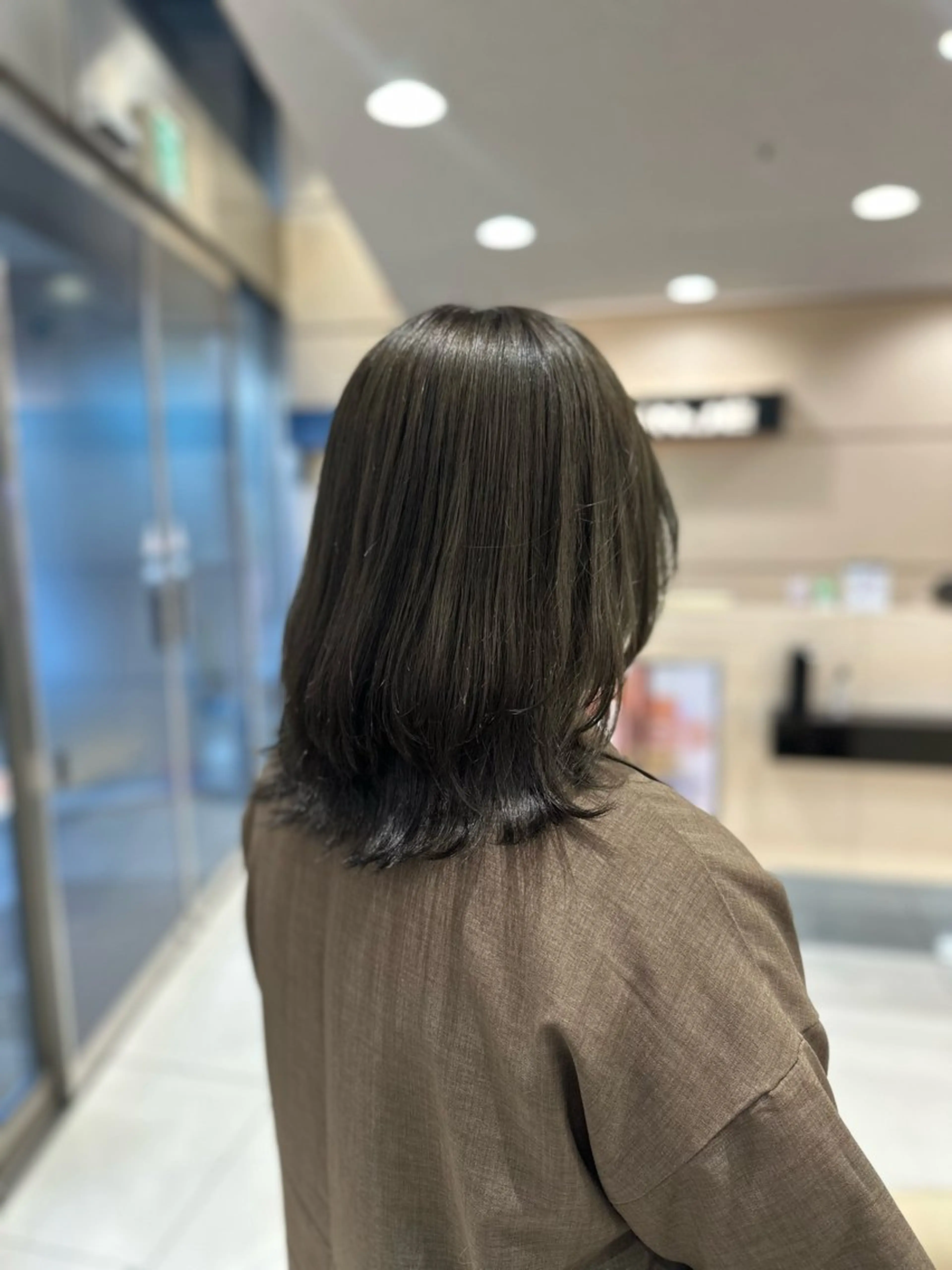 ミディアム カラー オリーブカラー クロスパーマ/うる艶 カラー/Kurumiのヘアスタイル