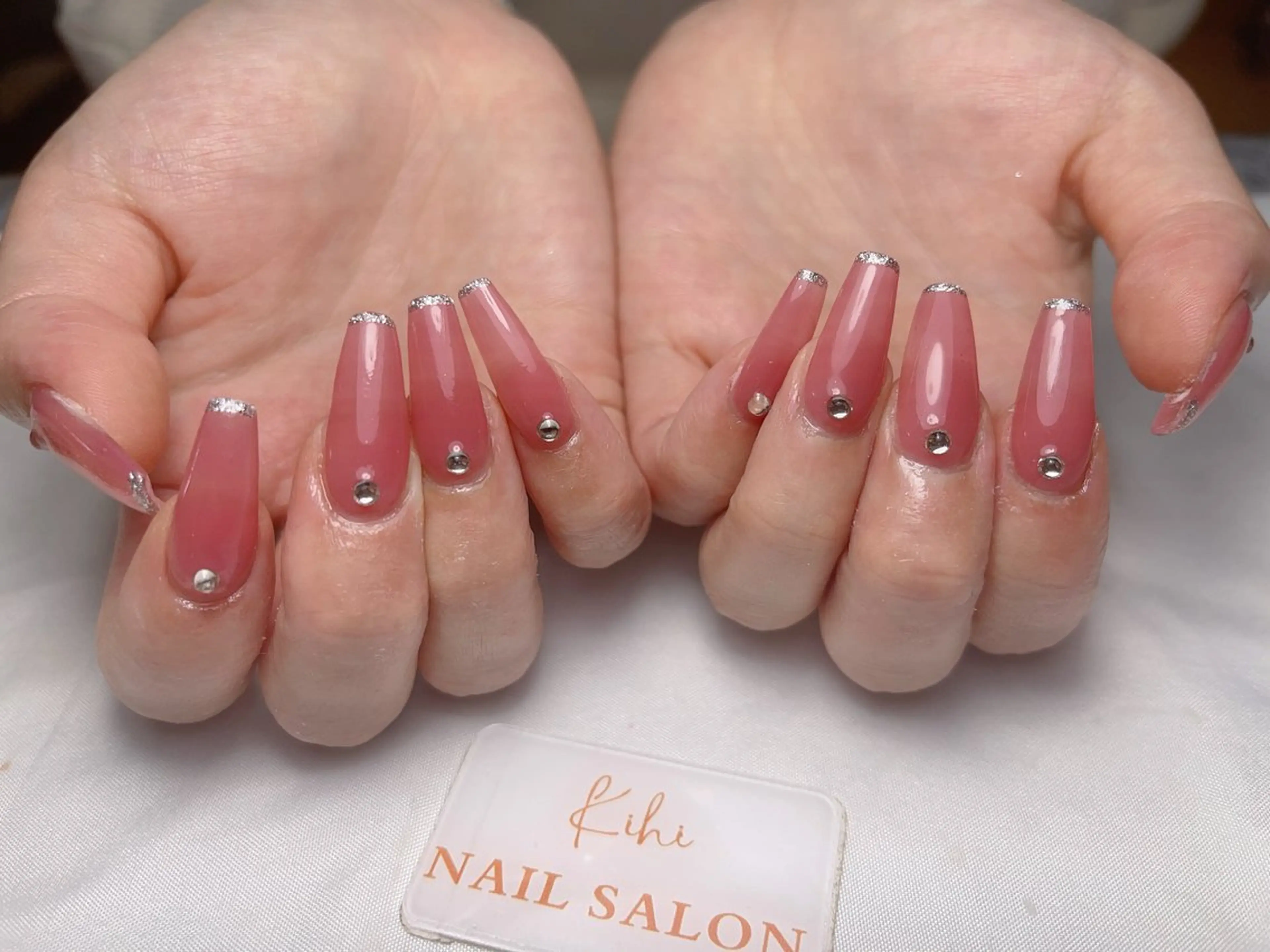 ネイル アートネイル フレンチネイル ジェルネイル グラデーション 韓国ネイル ハンドネイル 💕鈴木ユリ パラジェル/オフ無料のネイルデザイン