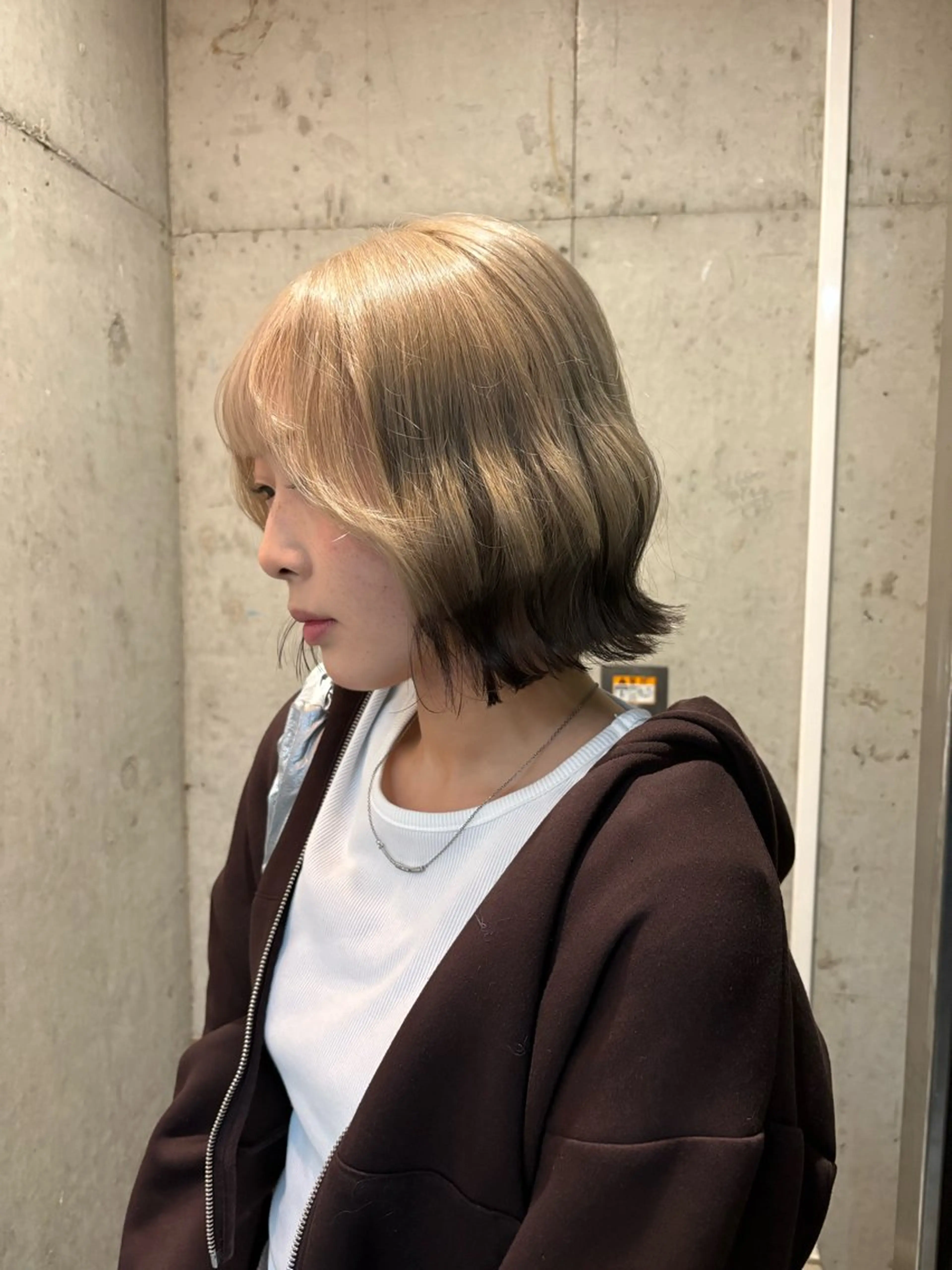 ショート カラー カット ヘアカラー トリートメント 🌝ぷる艶ハイトーン 柔らかヘア🍅まあやのヘアスタイル