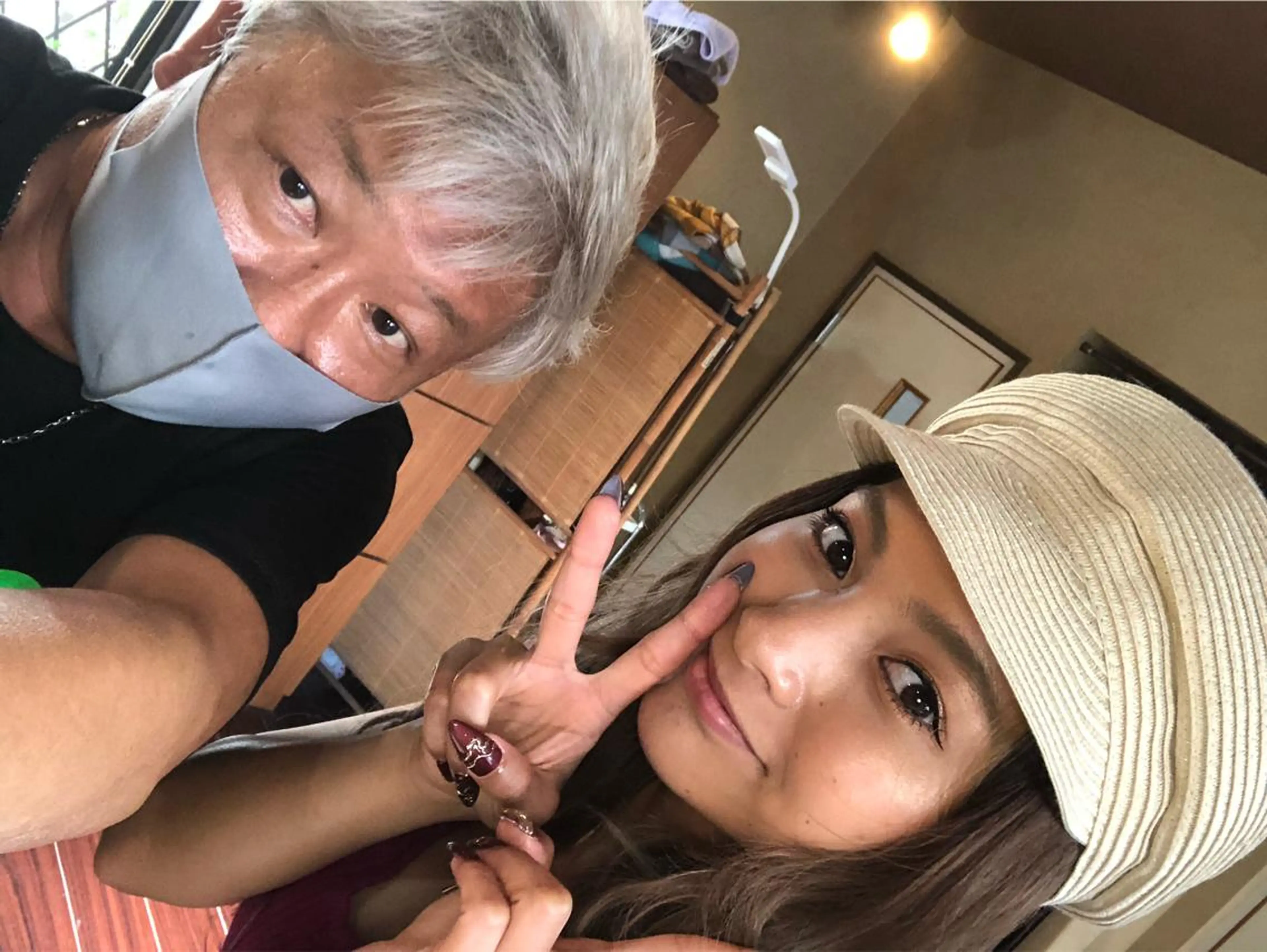 ネイル アクアライズ所属・アクア ライズのネイルデザイン