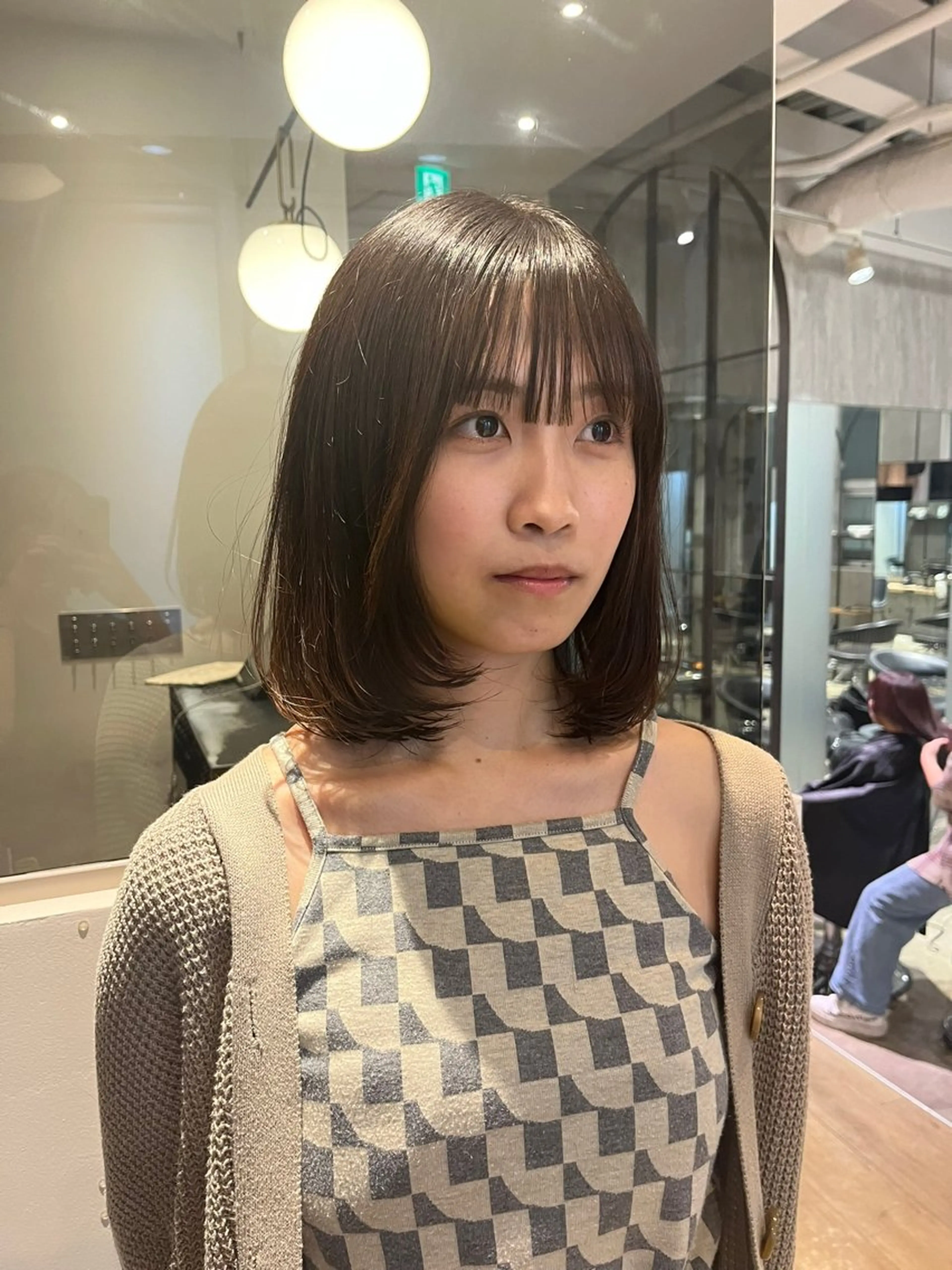 セミロング レイヤーカット 森山 葵のヘアスタイル