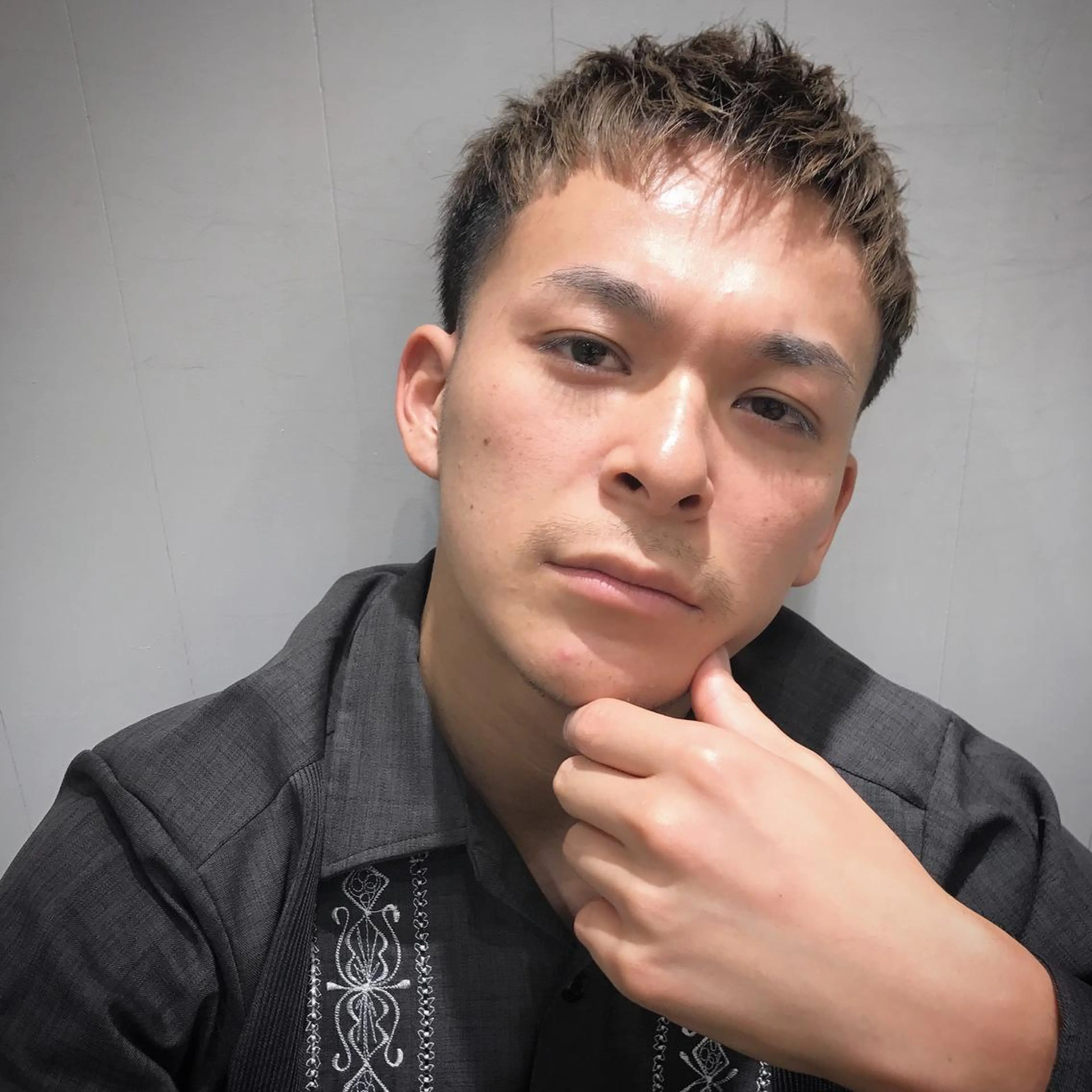 ショート カラー パーマ メンズ カット ヘアカラー 平内 賢人のヘアスタイル