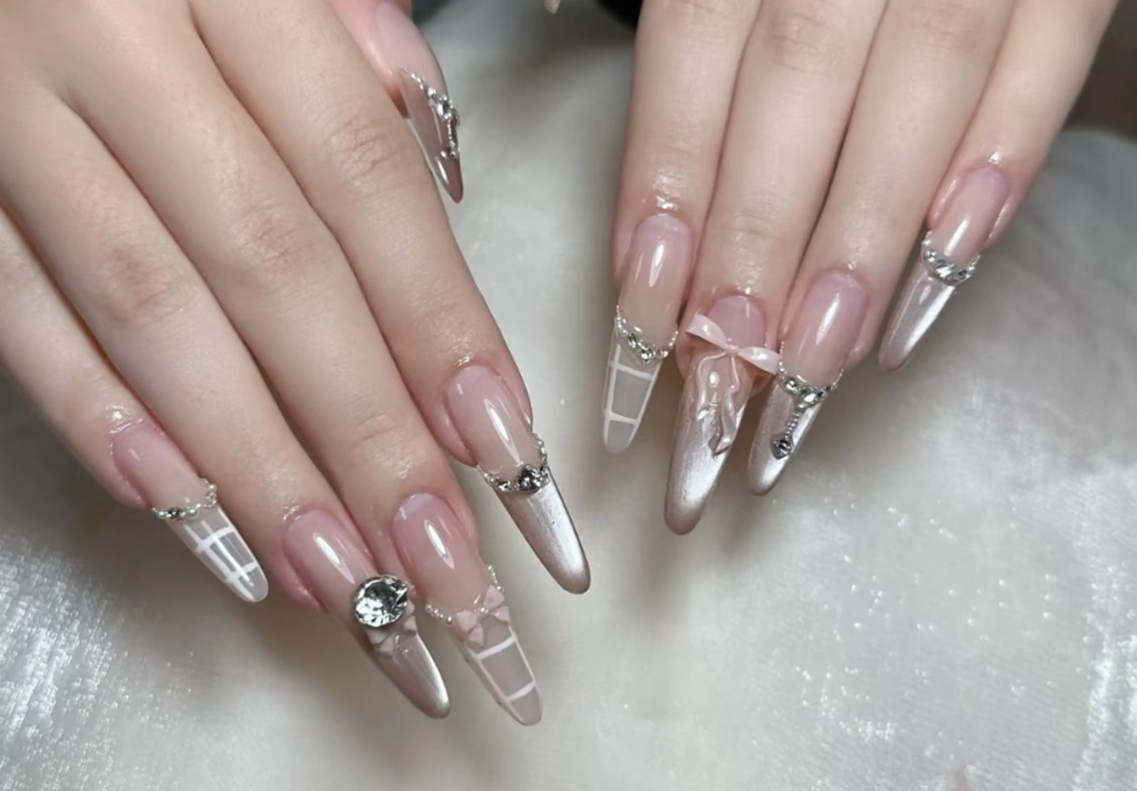 ネイル ハンドネイル エリ🫧 nail池袋東口のネイルデザイン