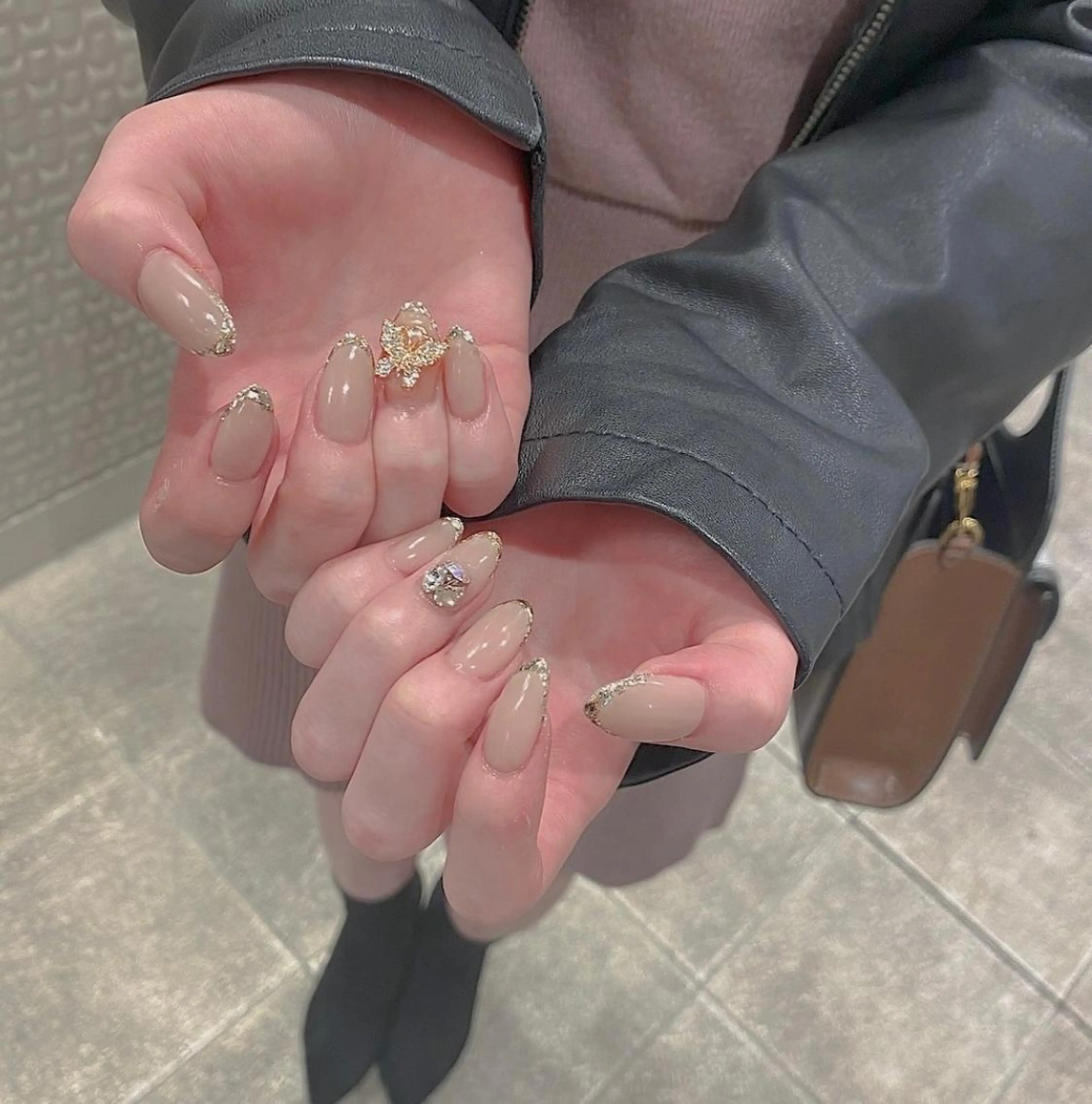 ネイル フレンチネイル ガラスフレンチ Mitsunaka rieのネイルデザイン