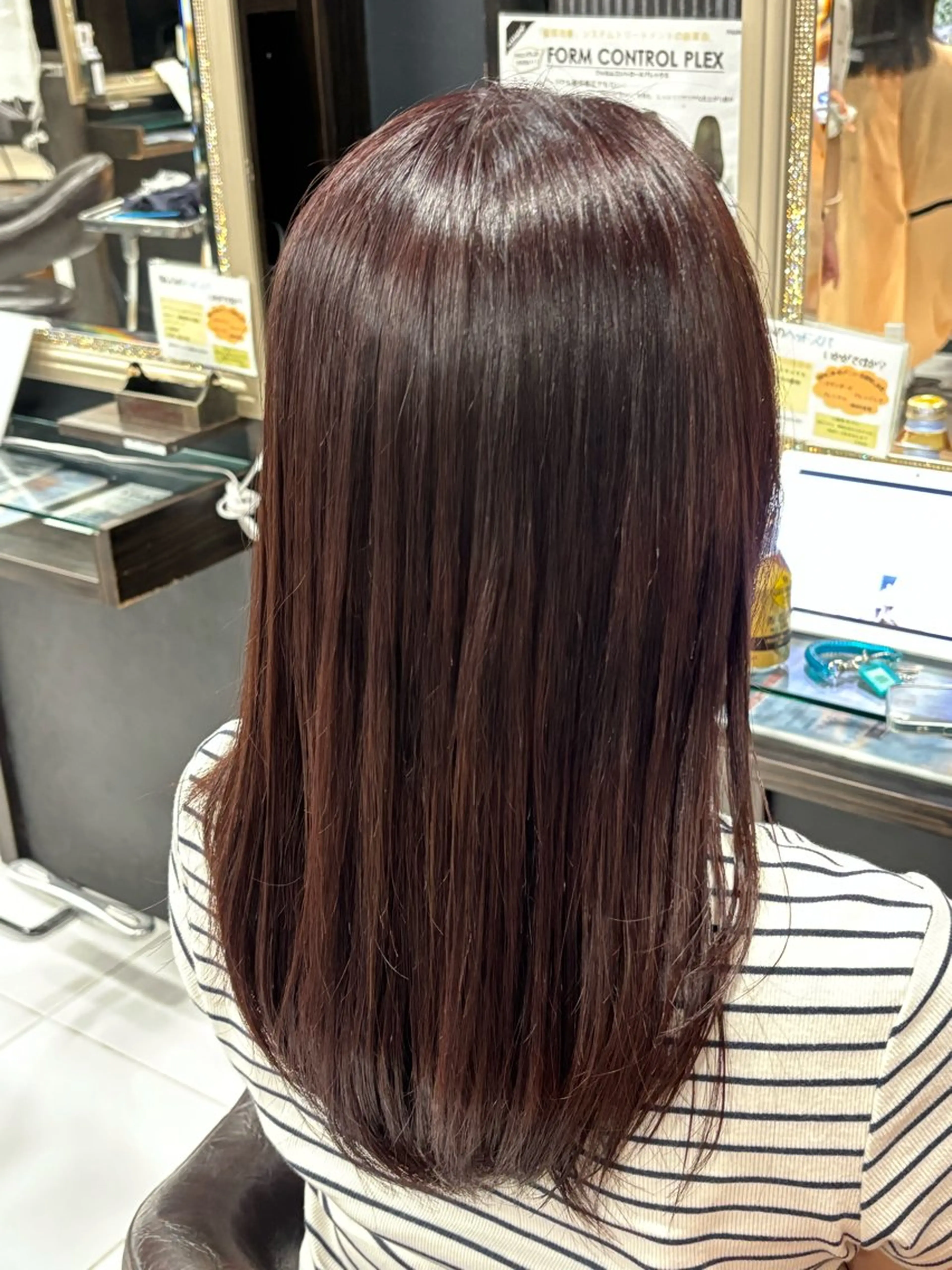 セミロング カラー ヘアアレンジ ヘアカラー カラーモデル募集 ☘️もえな☘️のヘアスタイル
