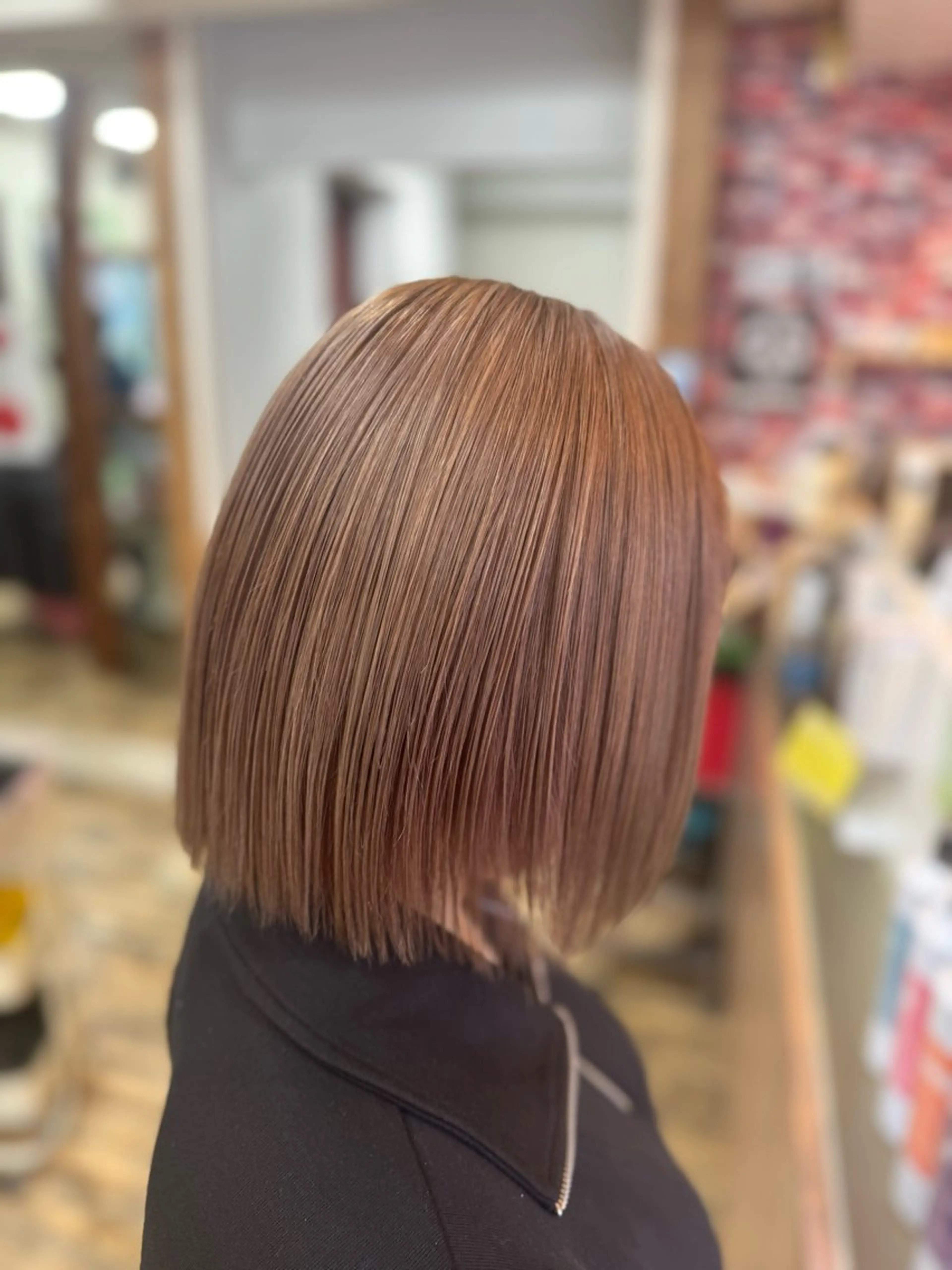 ミディアム カラー ブリーチ ブラウンカラー ミルクティーブラウン ヘアカラー 横浜/ブリーチカラー うららのヘアスタイル