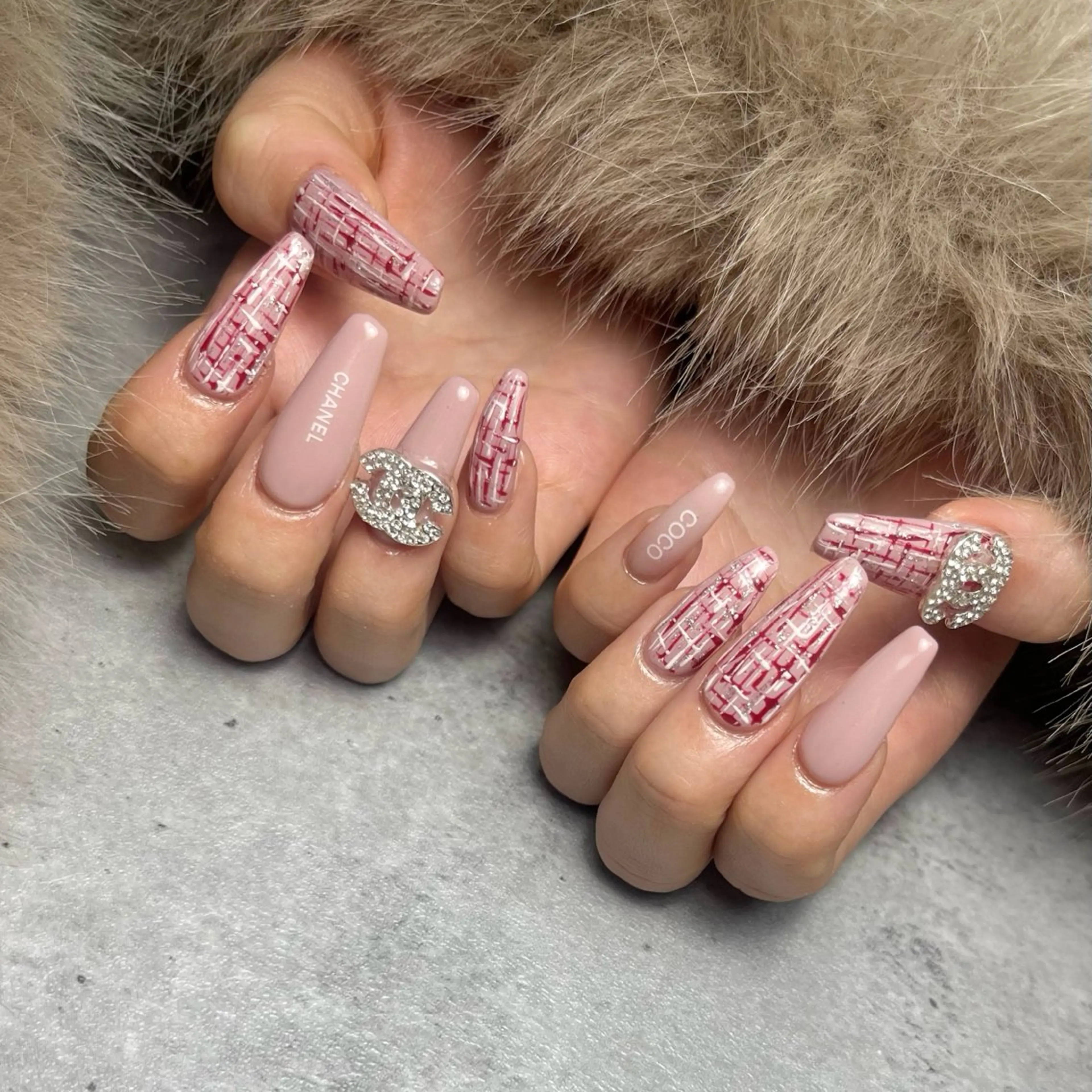 ネイル Laki nailのネイルデザイン