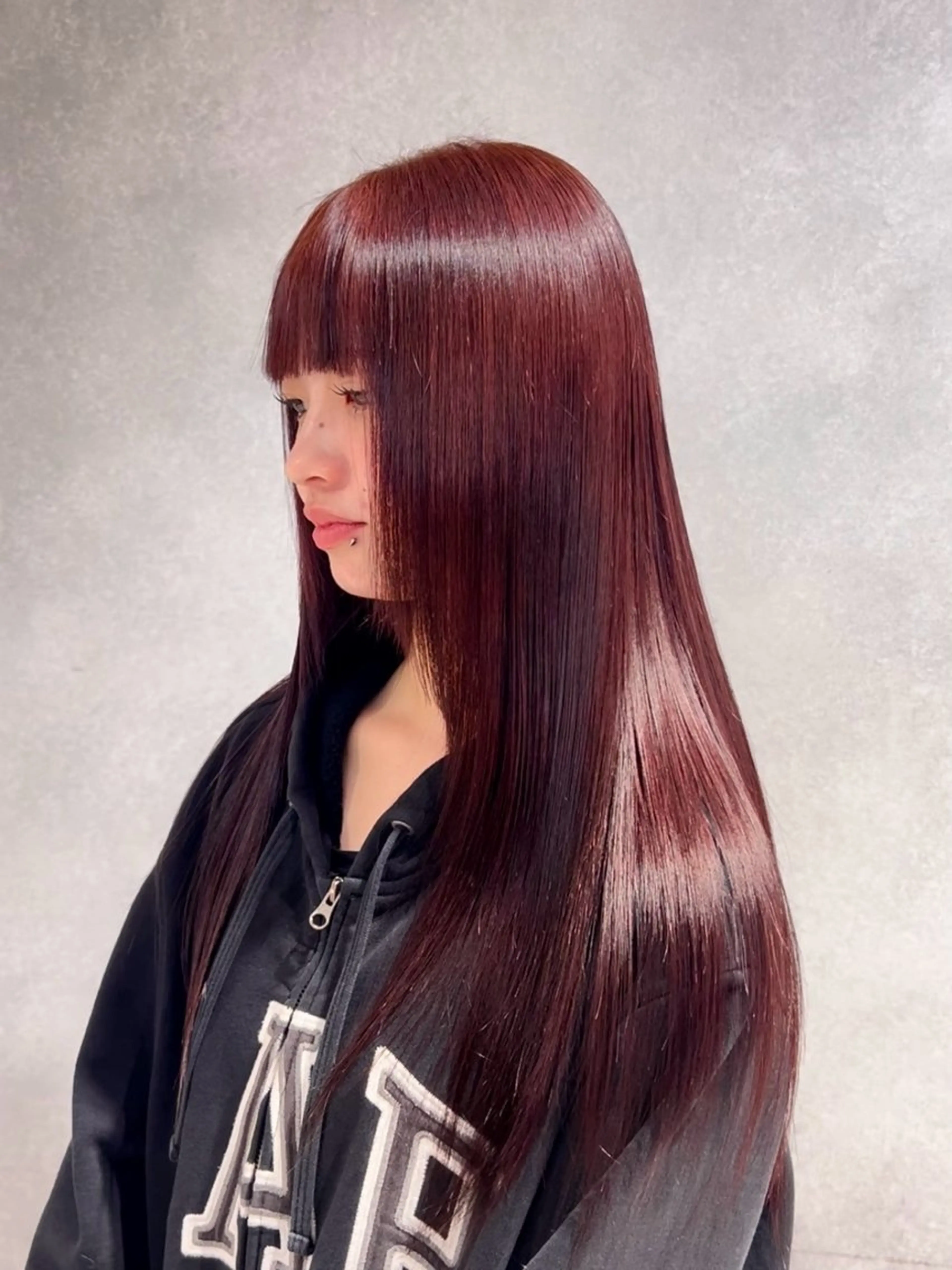 ロング カラー ブリーチ 卒業式のヘアスタイル トリートメント ayaka 🌿.∘のヘアスタイル