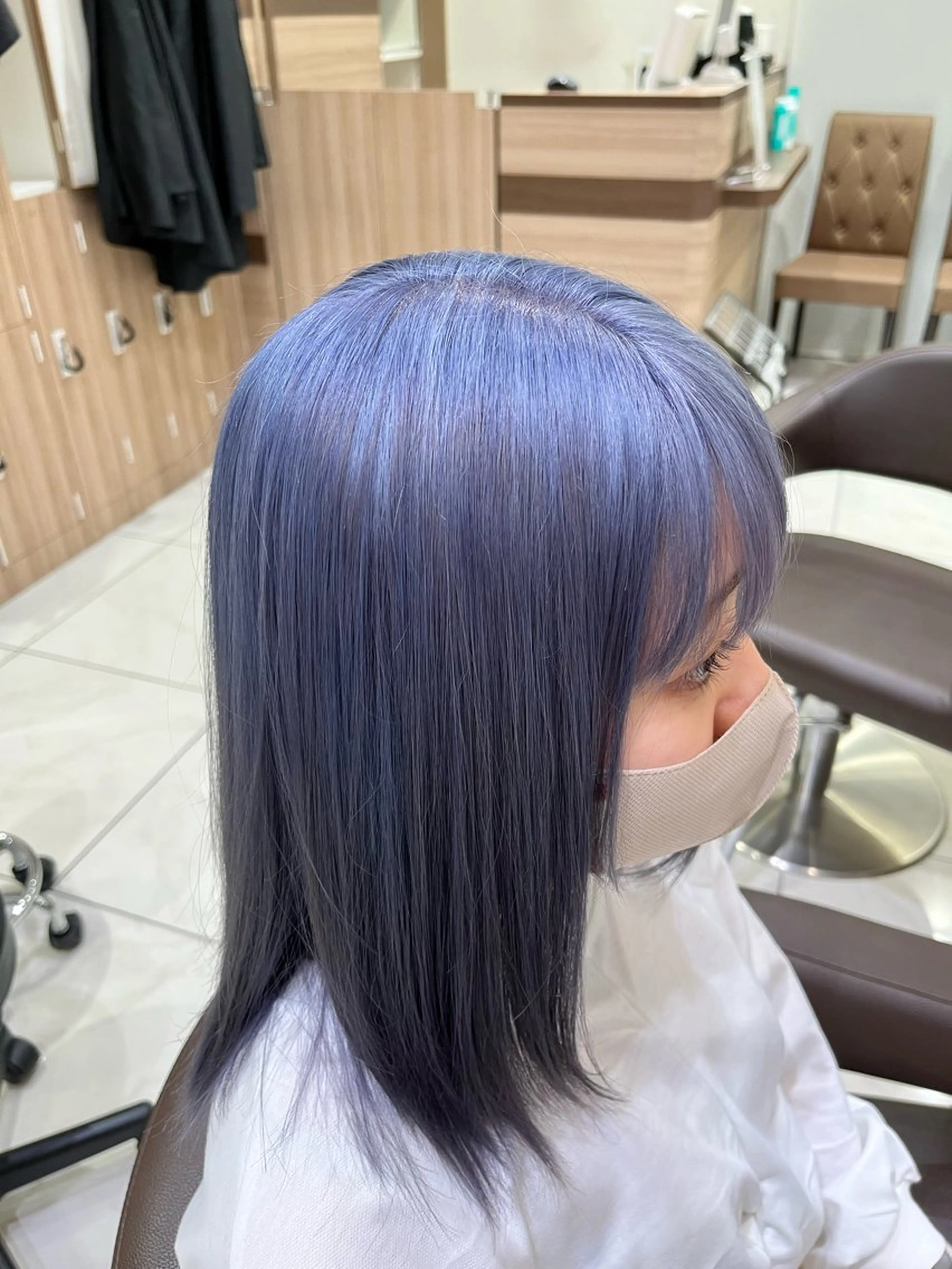 ミディアム カラー ラベンダーカラー 伊佐 愛のヘアスタイル