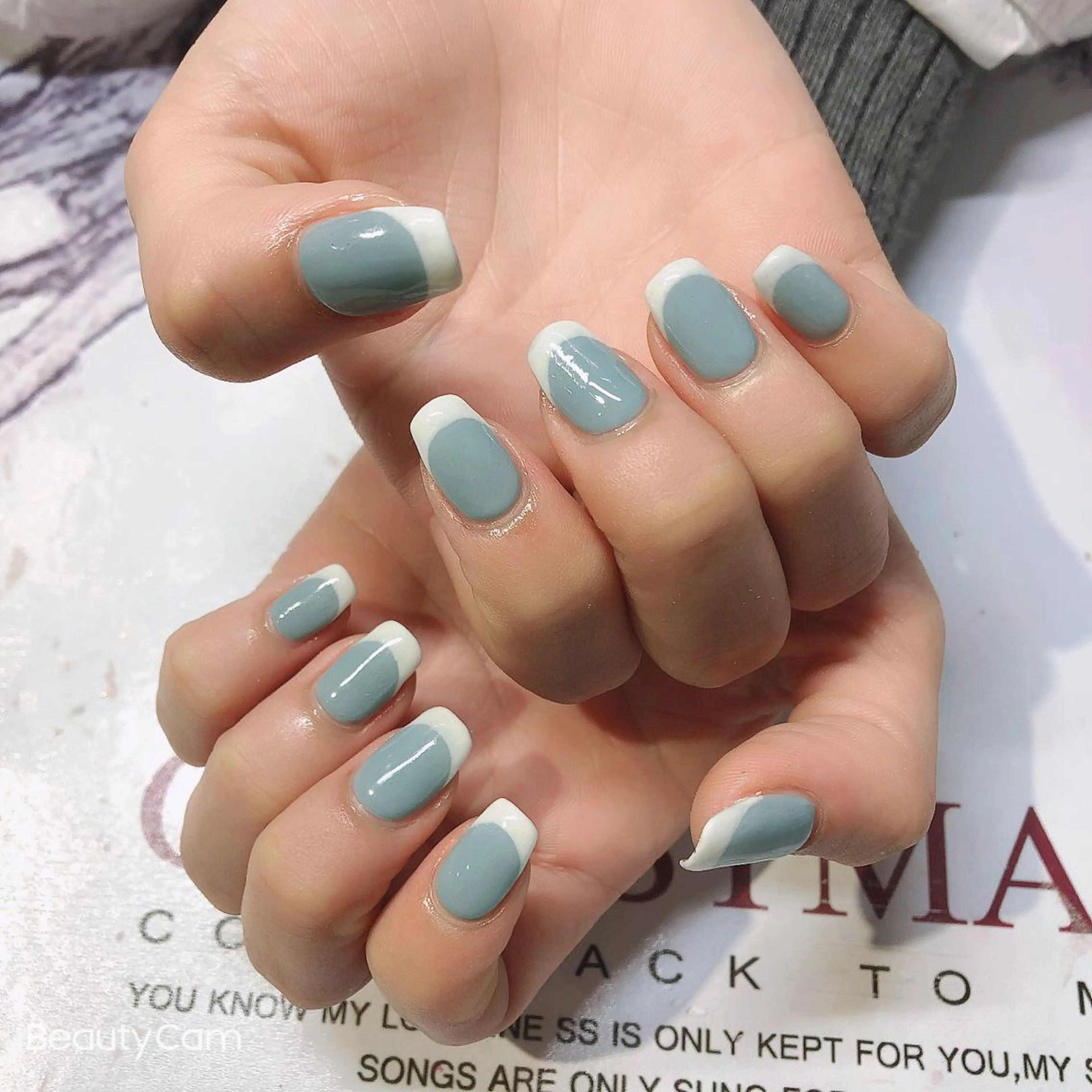 ネイル ガレンドウ 白澤 愛子のネイルデザイン