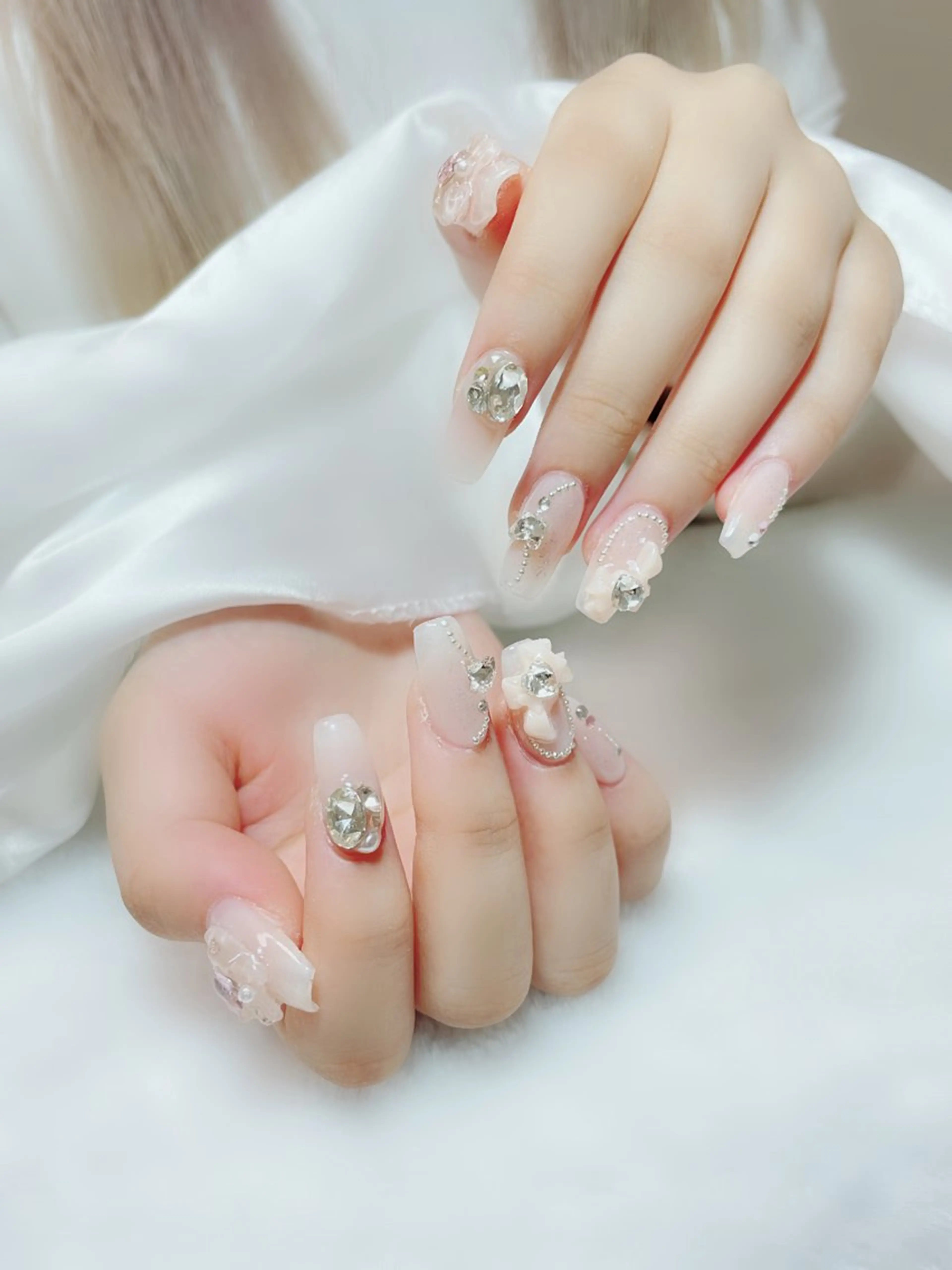 ネイル Amina nail salonのネイルデザイン