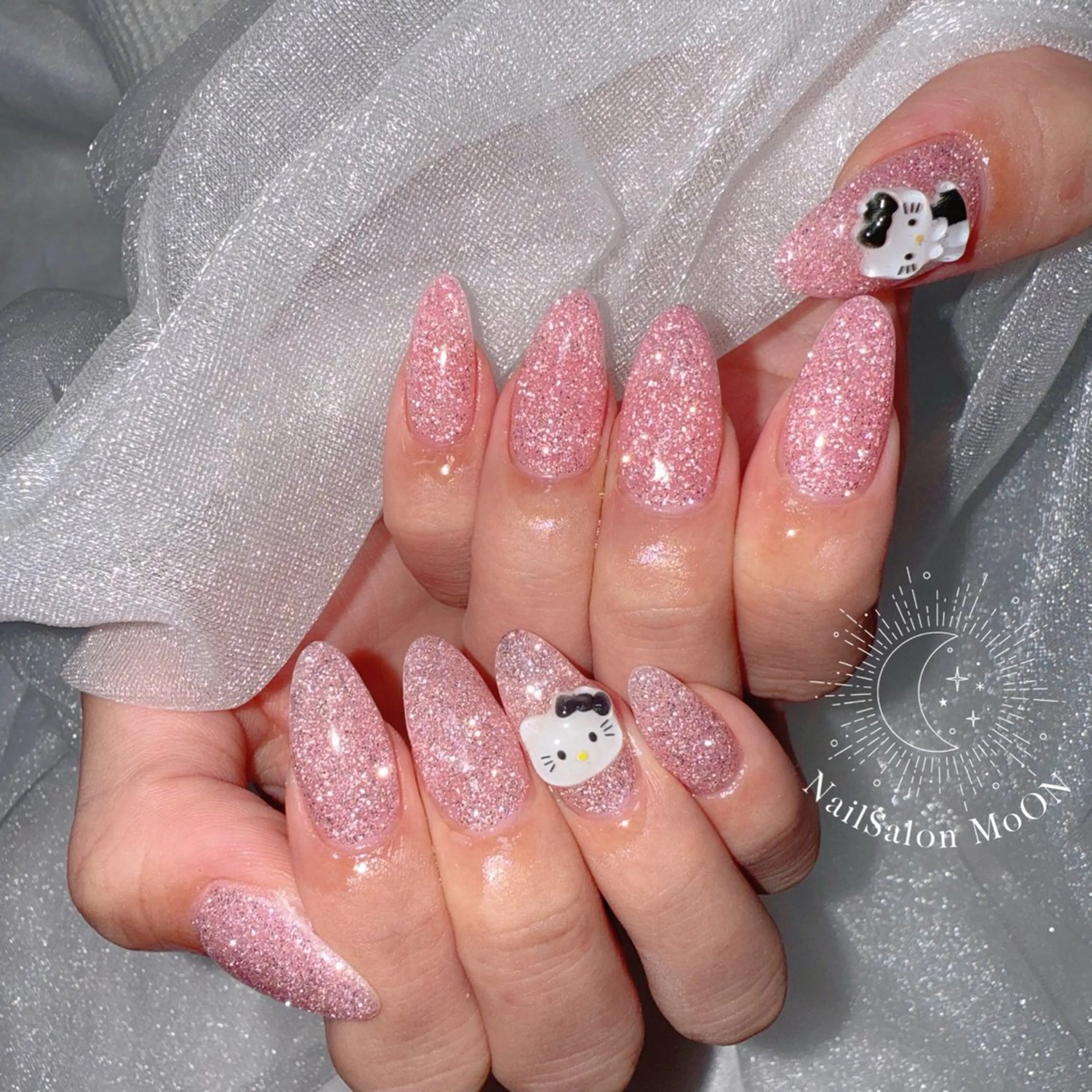 ネイル フラッシュネイル ラメ(グリッター) MoON...❤︎ MeGuのネイルデザイン