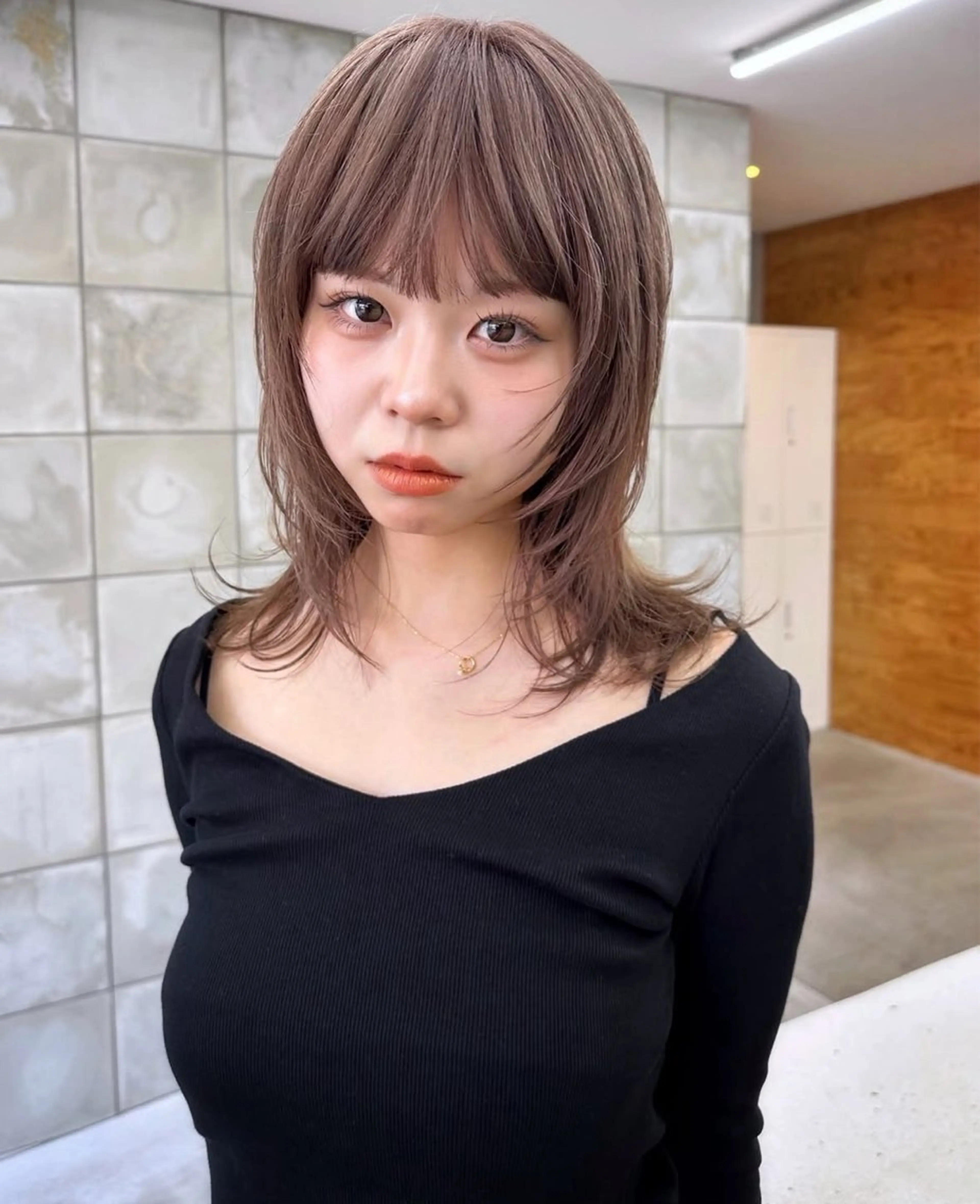 ミディアム カラー ベージュカラー ピンクカラー ピンクベージュ 顔まわりレイヤー レイヤーカット カット ヘアカラー パーマ /レイヤー 榛地渉馬 /矢場町のヘアスタイル