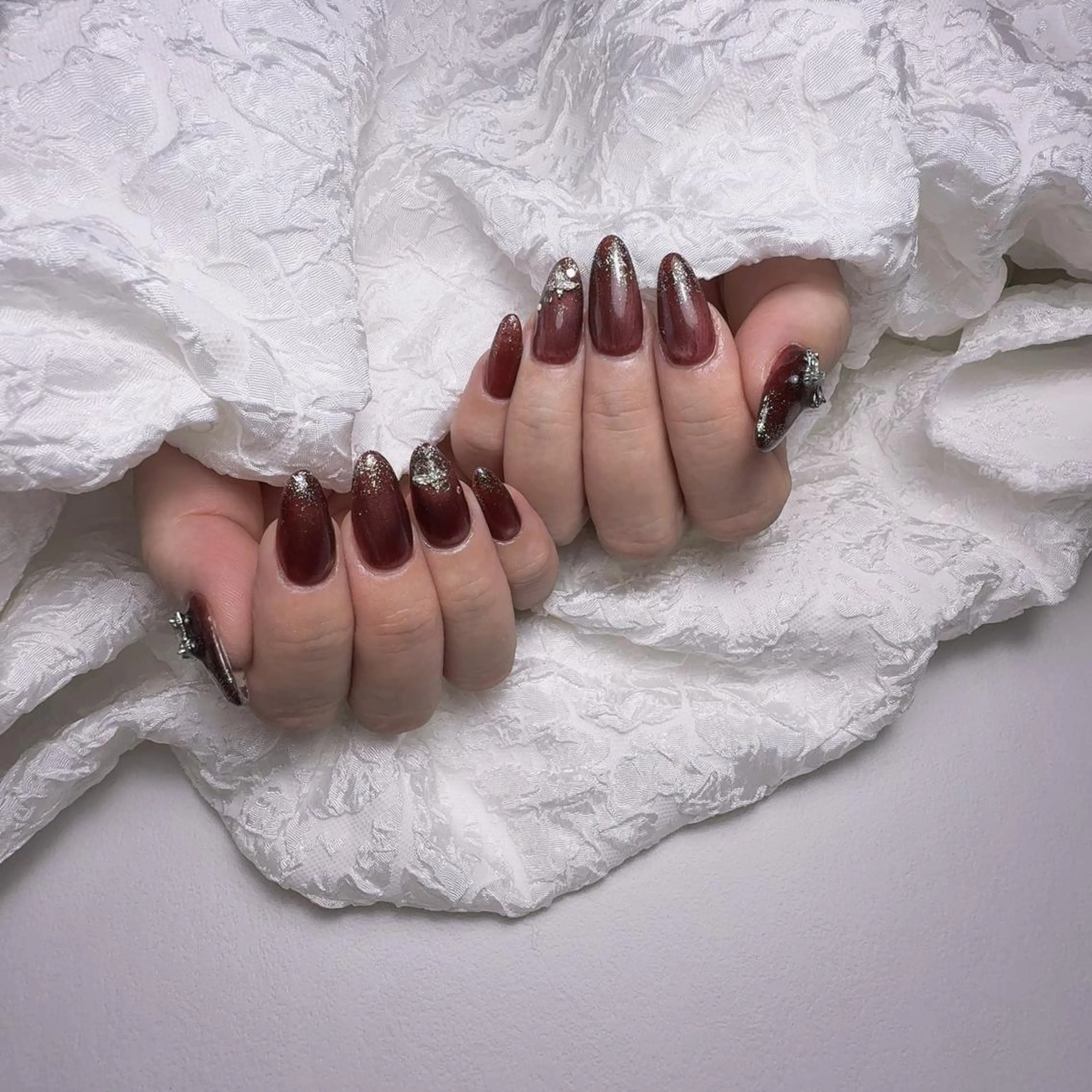 ネイル アートネイル フラッシュネイル フレンチネイル ジェルネイル ガラスフレンチ M2 BEAUTY サロンのネイルデザイン