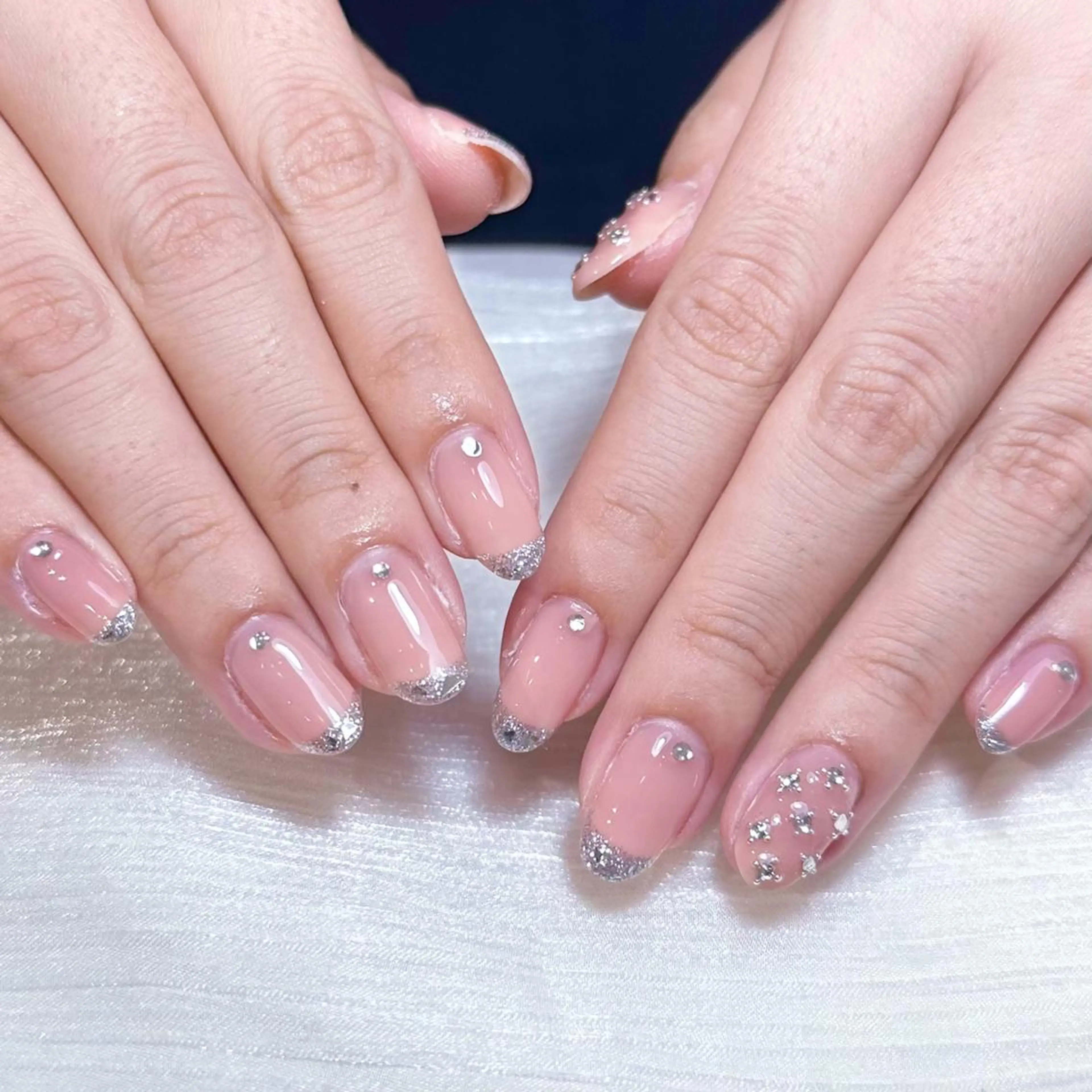 ネイル アートネイル オーロラネイル ガーリー キラキラネイル マグネットネイル ハンドネイル ハンドケア Plenty 🚢のネイルデザイン