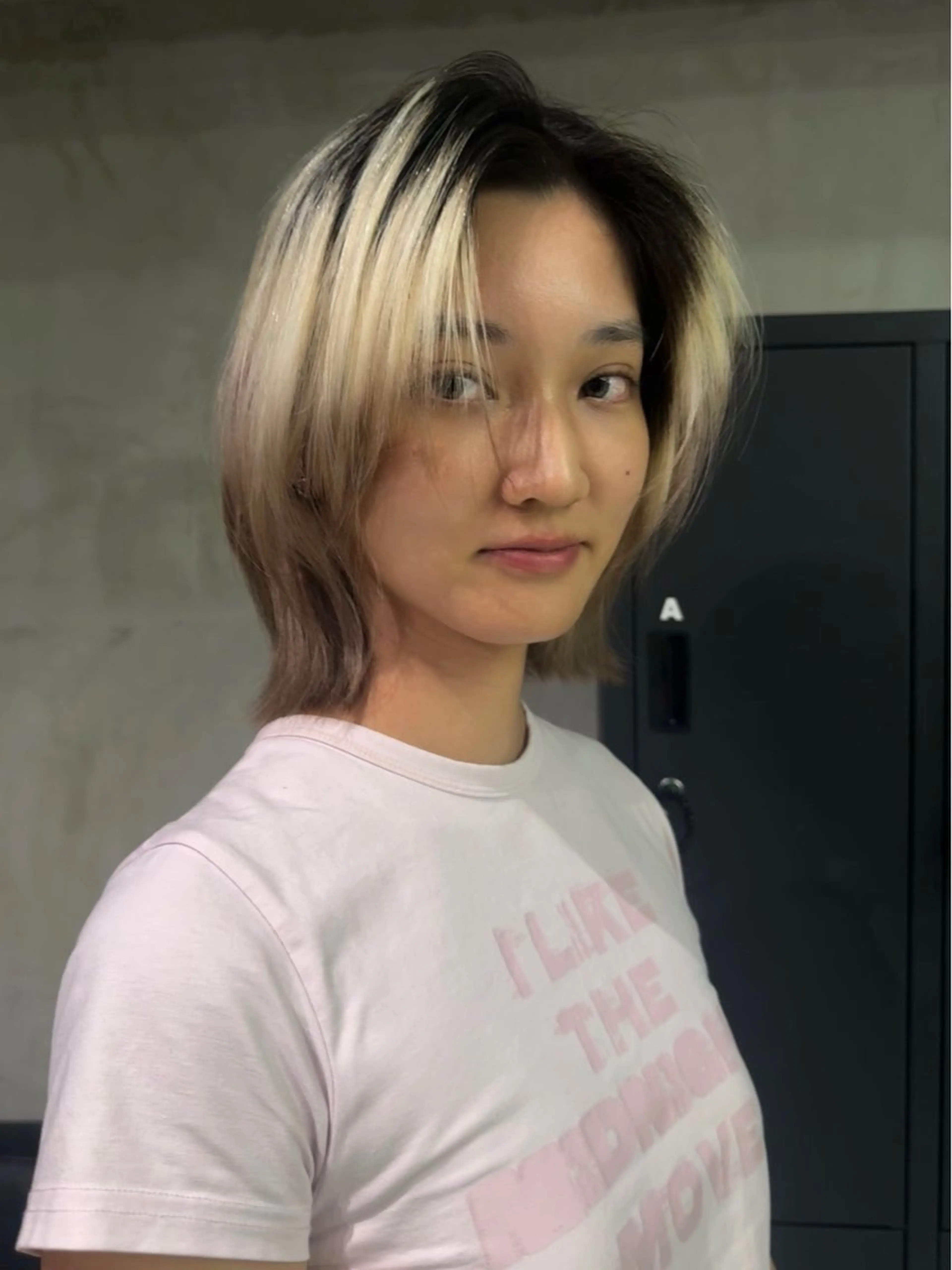 ミディアム カット レイヤーカット 🫒natsuのヘアスタイル