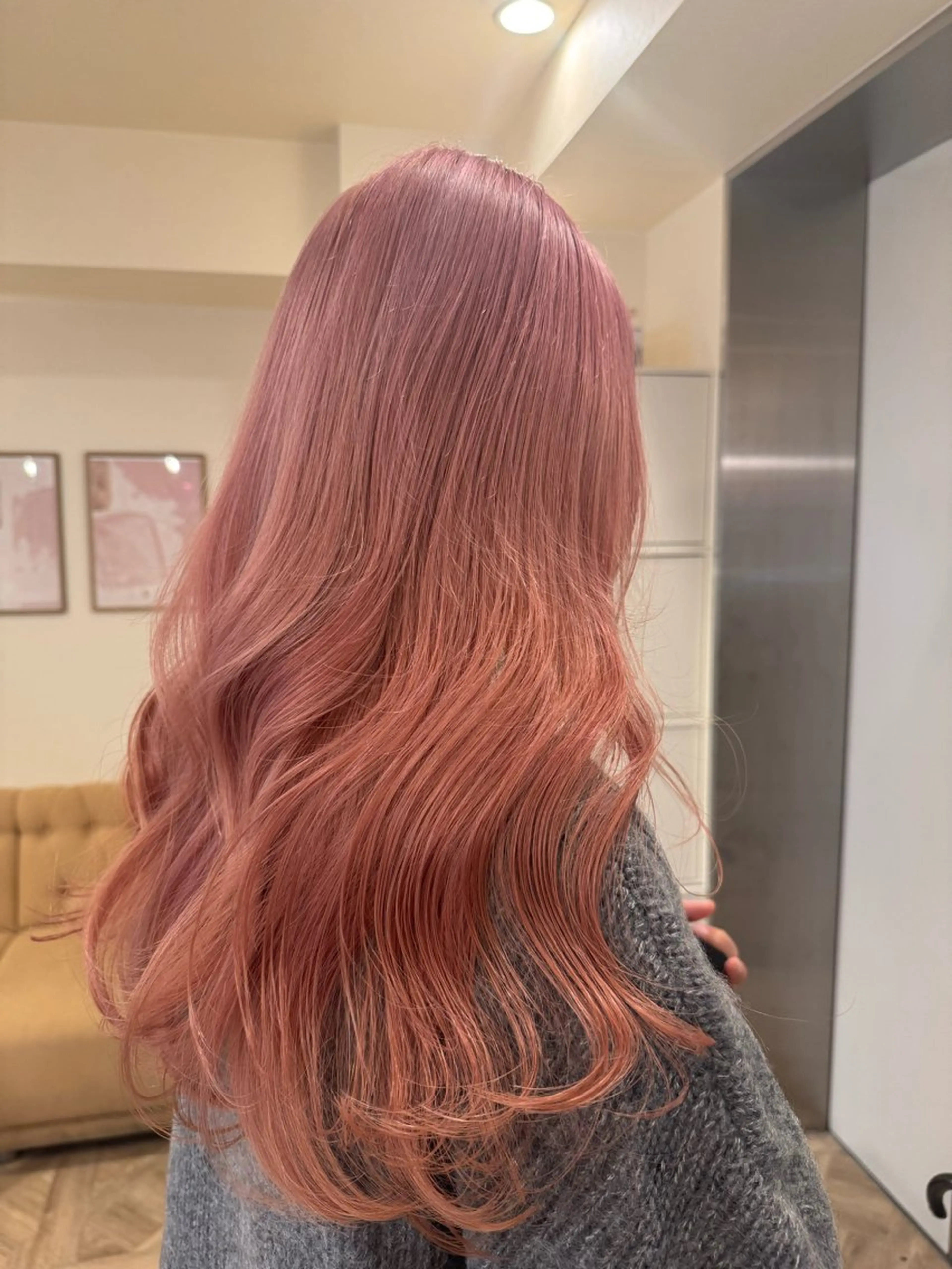 ロング カラー ブリーチ カット ヘアカラー トリートメント 矢場町/ダブルカラー /レイヤー/アリサのヘアスタイル