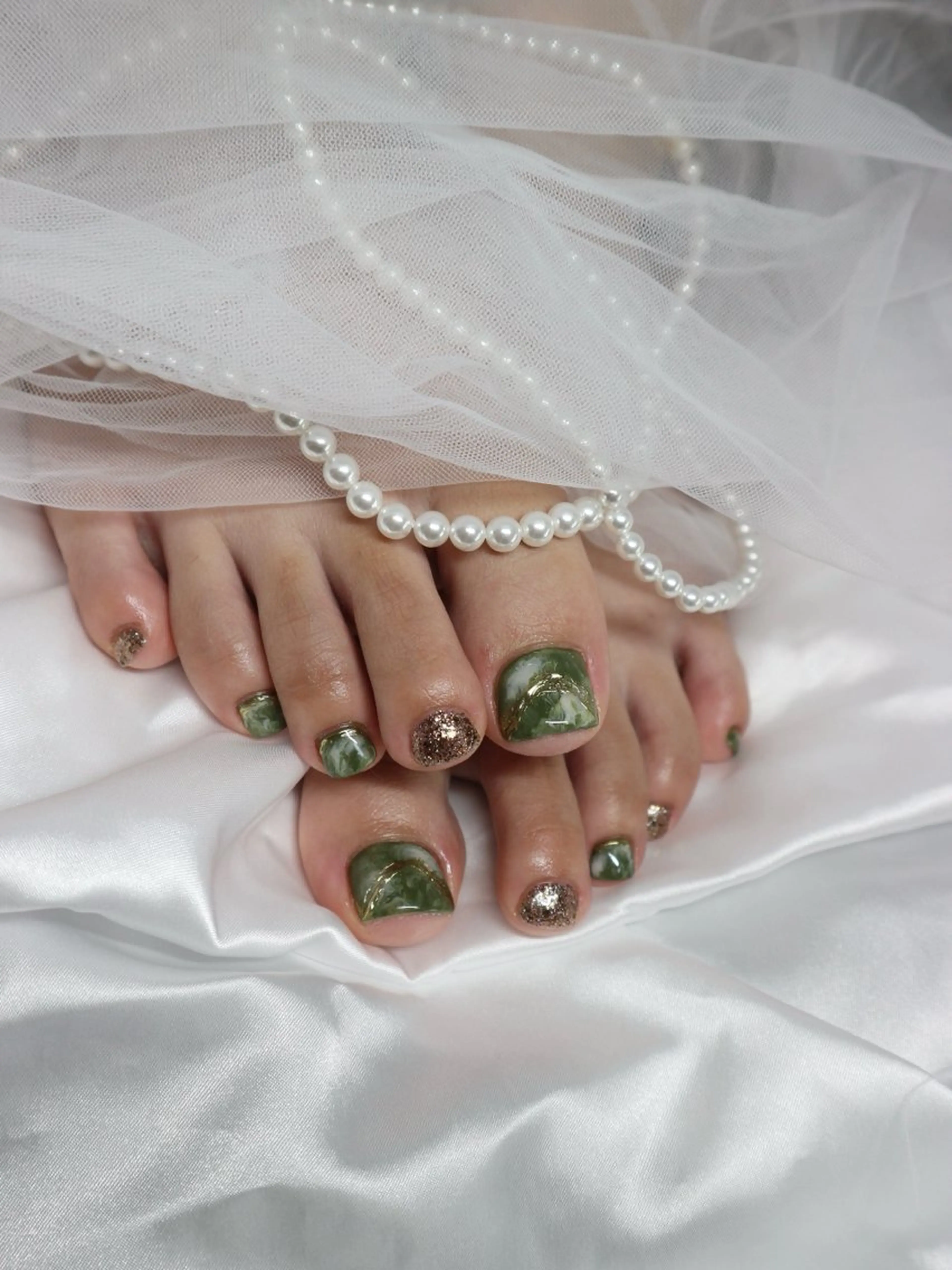 ネイル フットネイル ジェルネイル パラジェル feliseey 〘フェリシー 〙のネイルデザイン