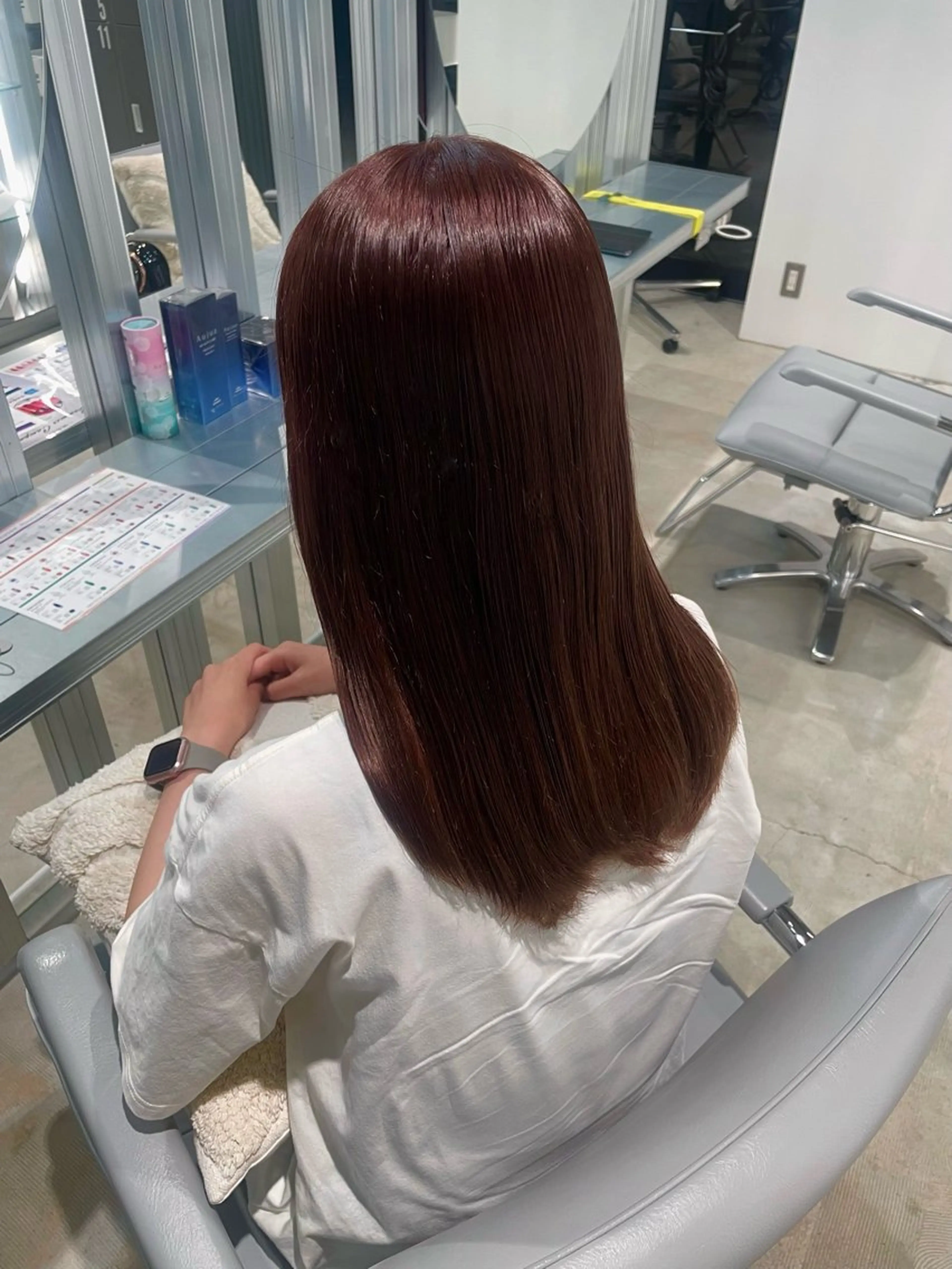 ミディアム カラー トリートメント nanase / レイヤーカットのヘアスタイル