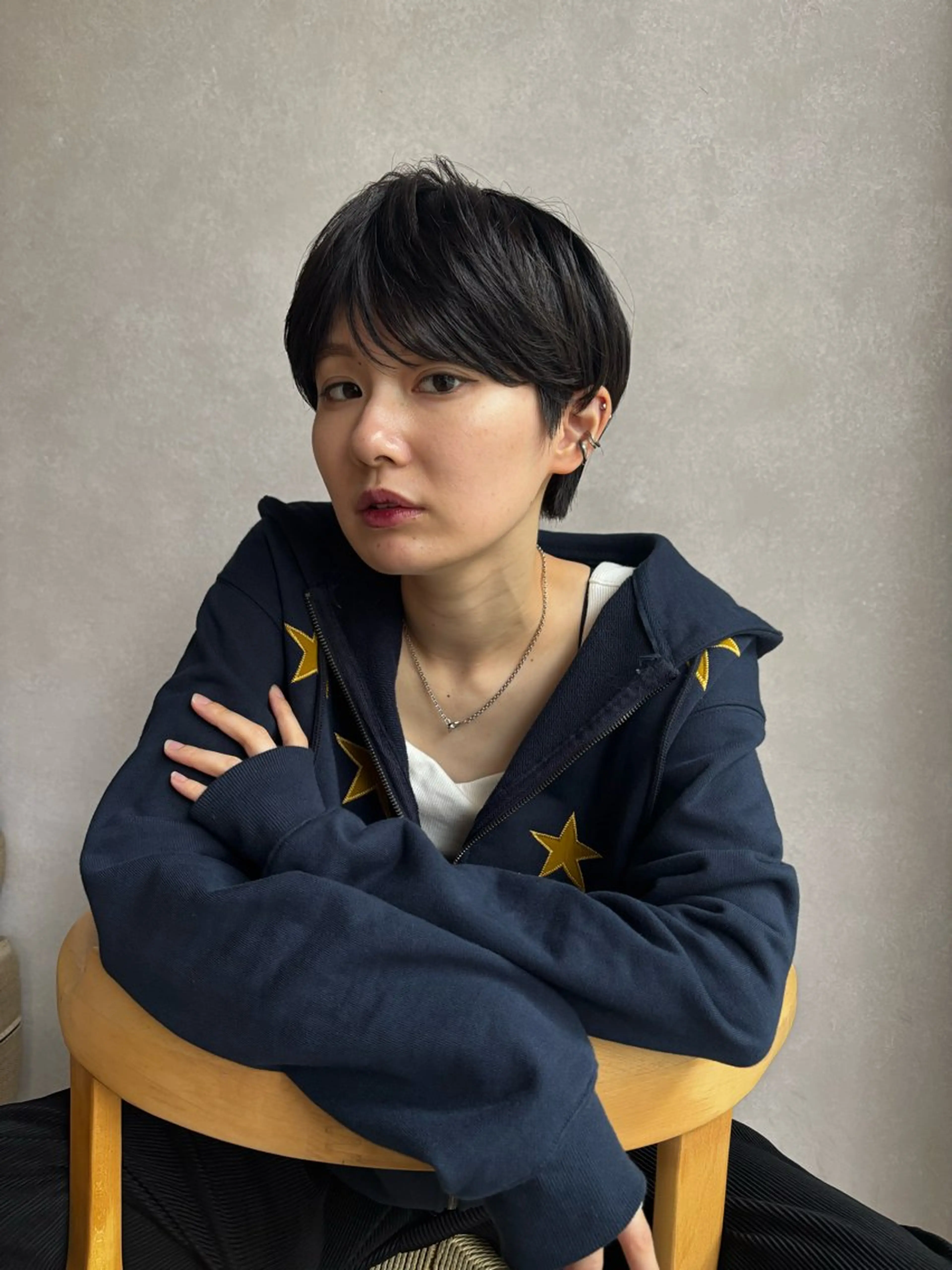 ショート カラー 渡邊 百咲のヘアスタイル