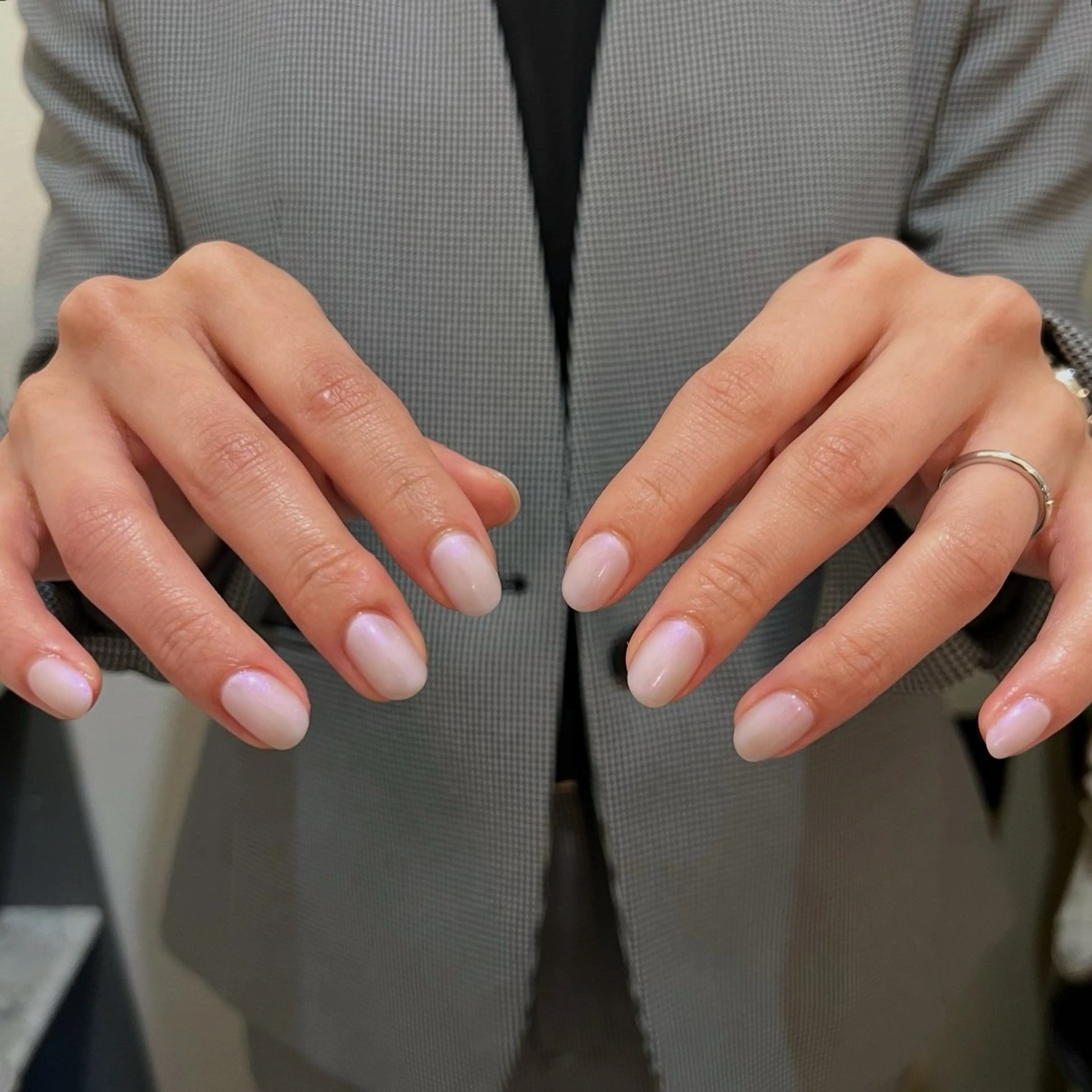 ネイル ラメ(グリッター) パープル ホワイト urun eriのネイルデザイン