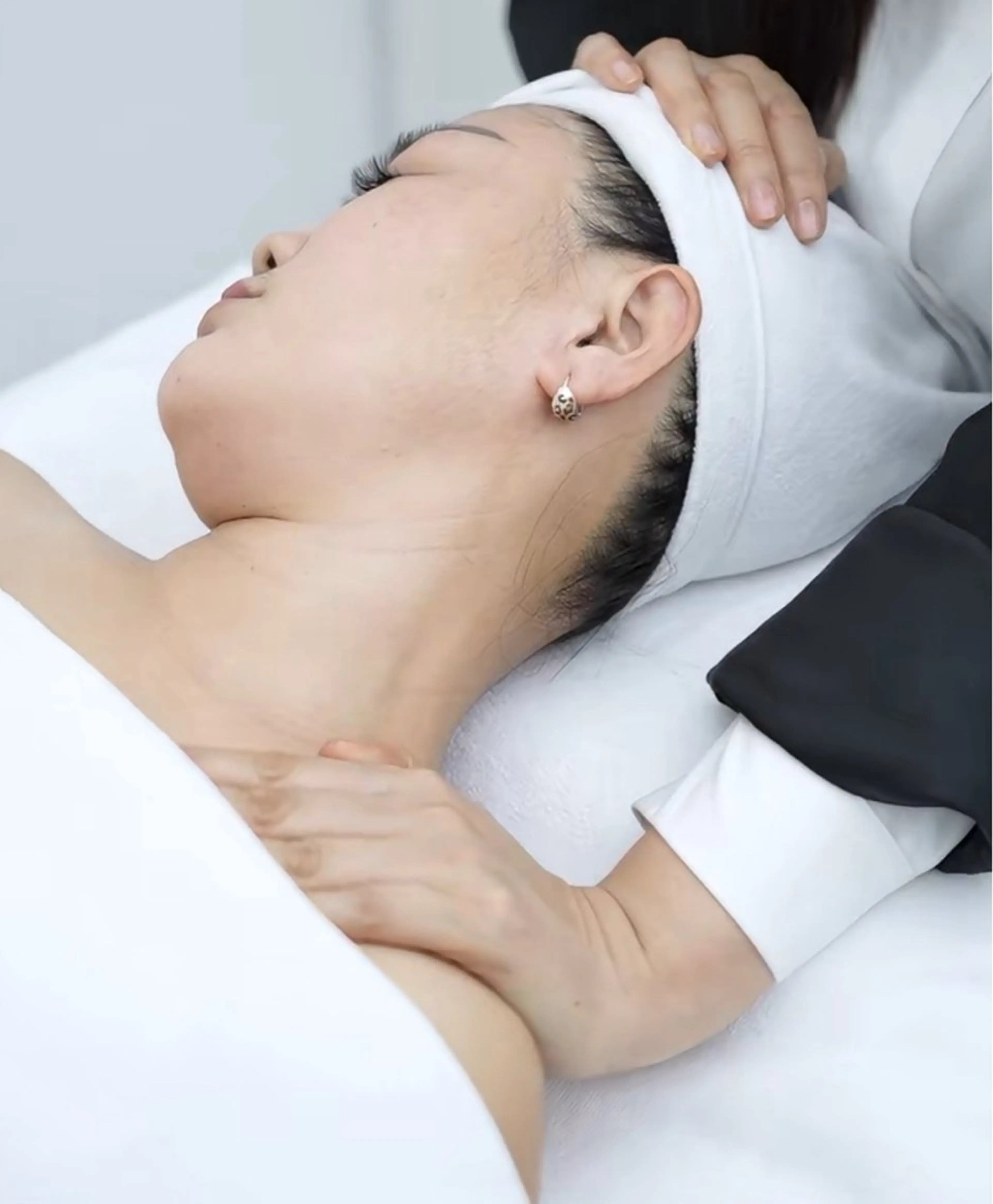 🉐［BODY]全身アロマリンパ＆小顔マッサージ✨ハントマッサージ+キャピ✨90分¥ 4980の写真